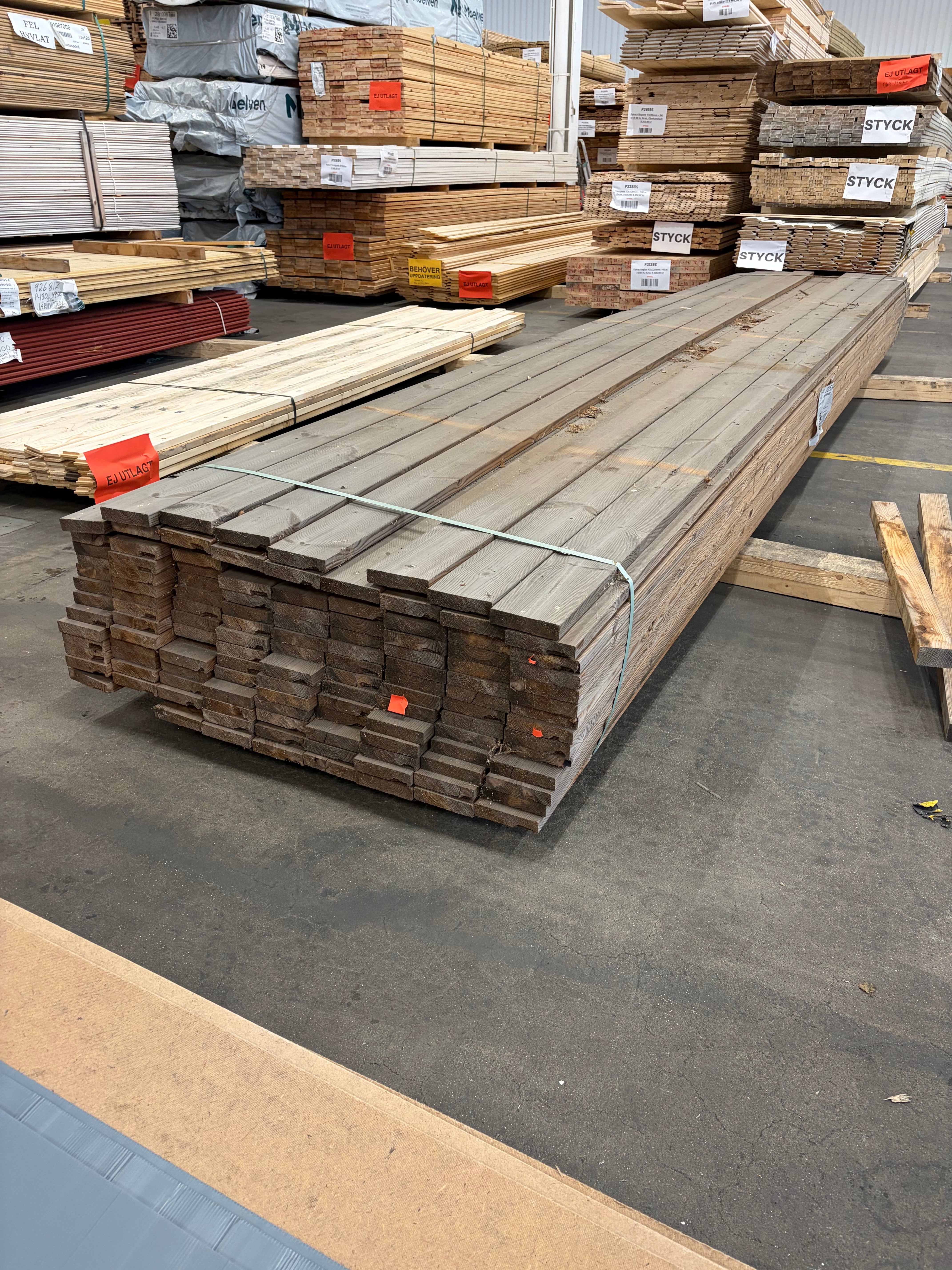 Paket Thermowood Trall R2 – 26×117 mm (5,40 m, 123 st)