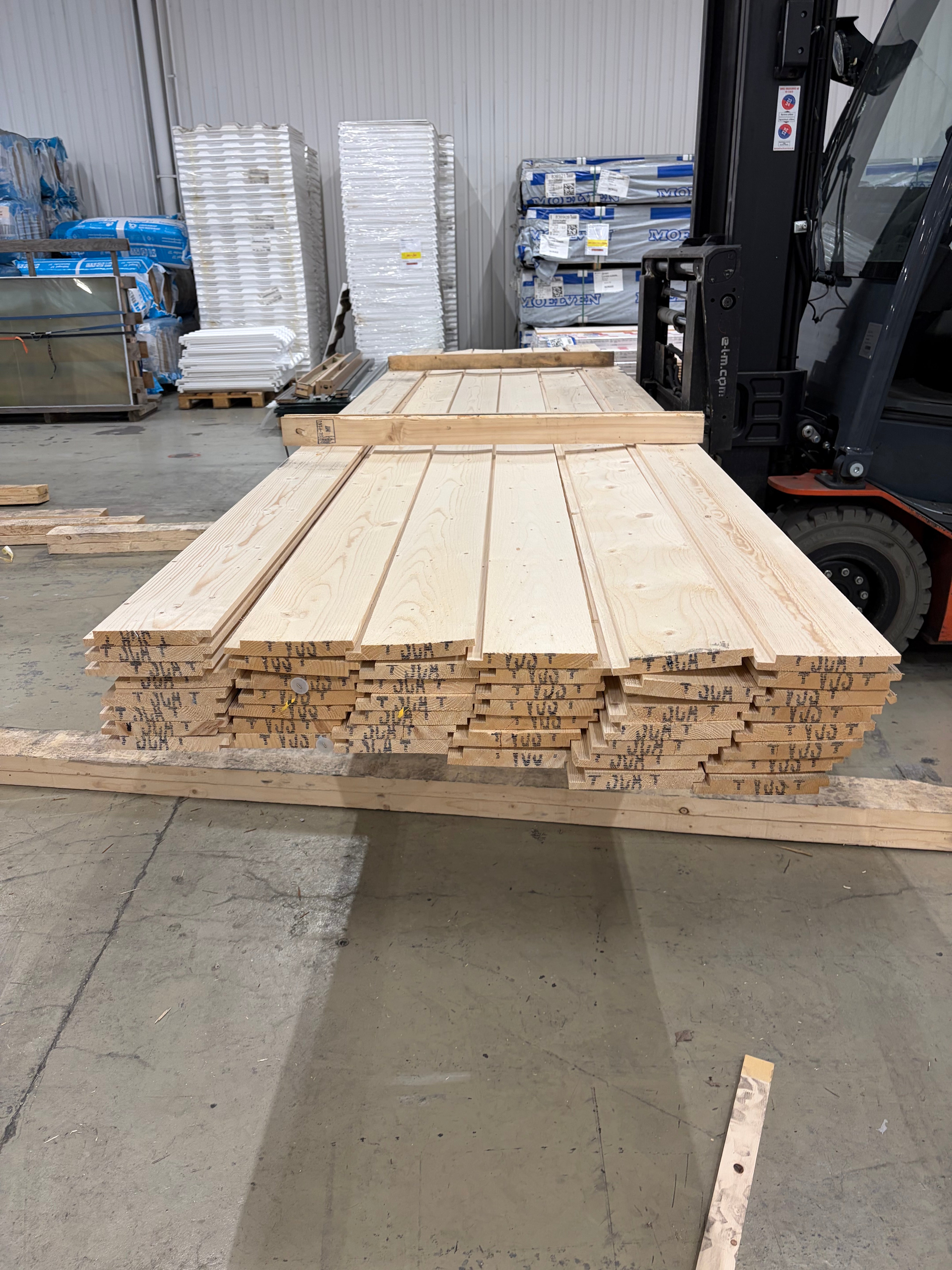 Paket Ytterpanel Hakfals 22×170 – 44 st (4.20 m) Obehandlad