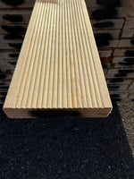 Paket Obehandlad Rillad Furu Trall 28×120 mm (4,20–4,50 m) 117 st