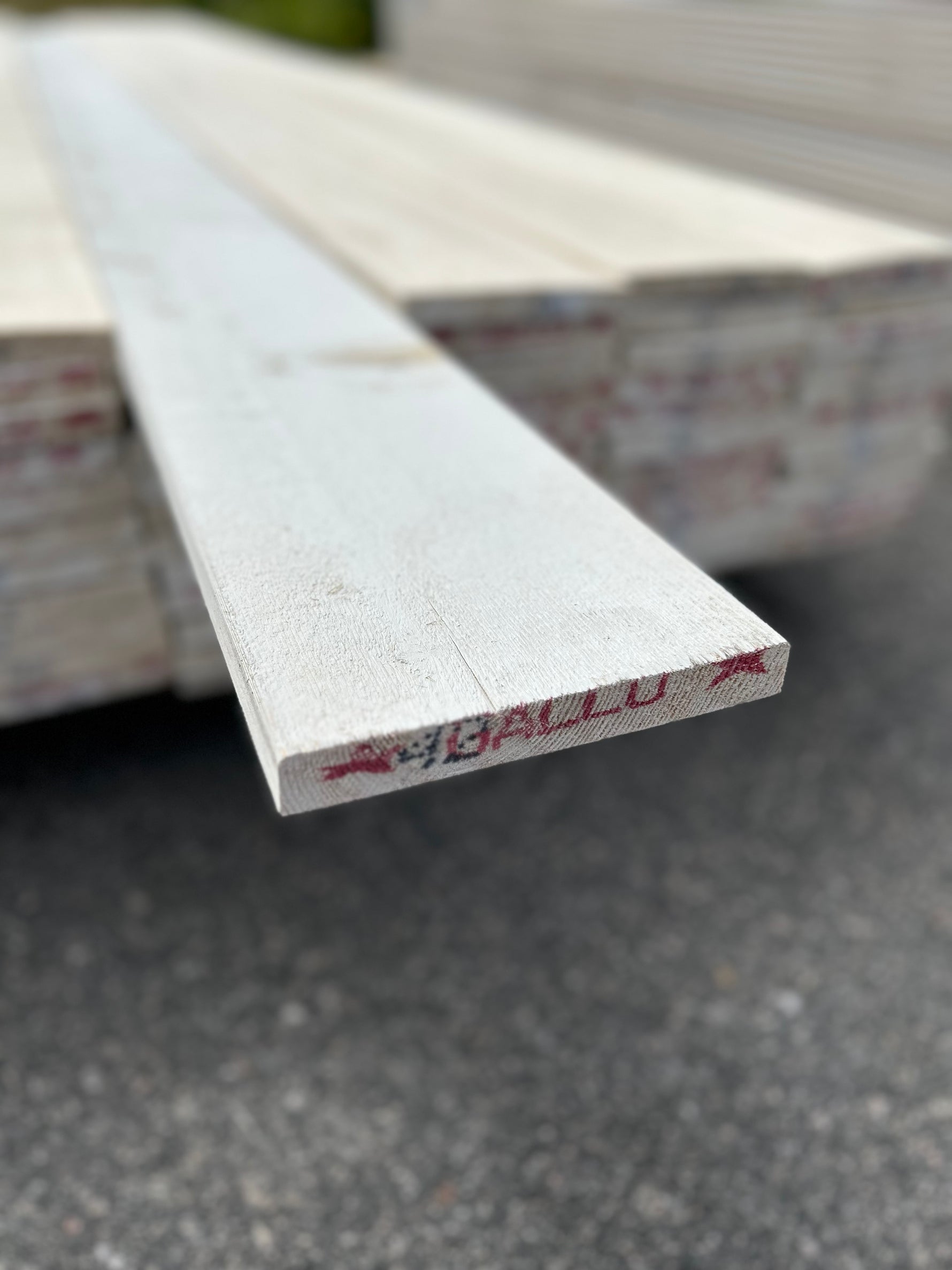 Paket Finsågade Brädor 22x170mm 4.20m 72st Grundmålad