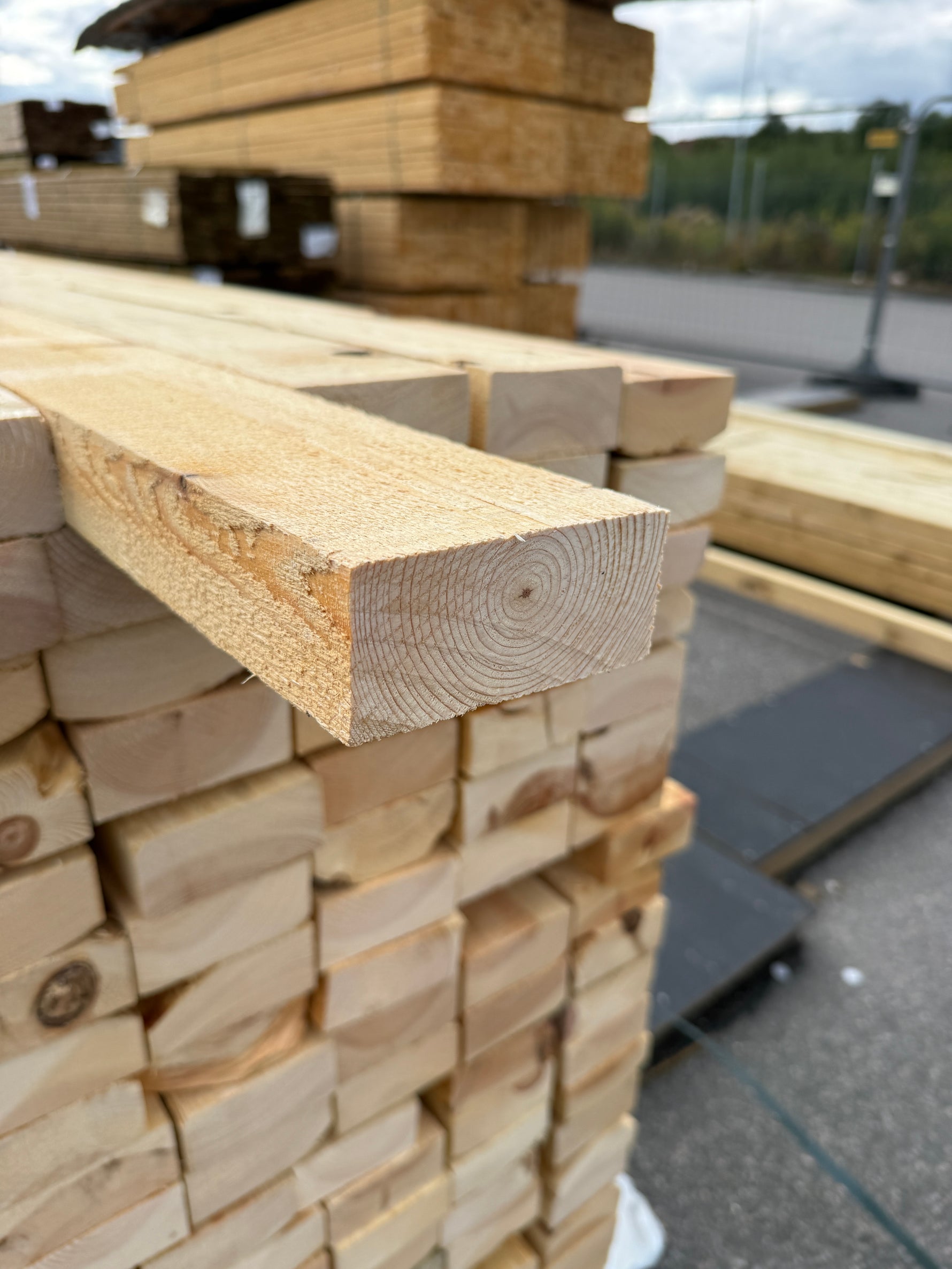 Paket Ohyvlade Reglar 47×100 mm – 220 st (240-3.90m)