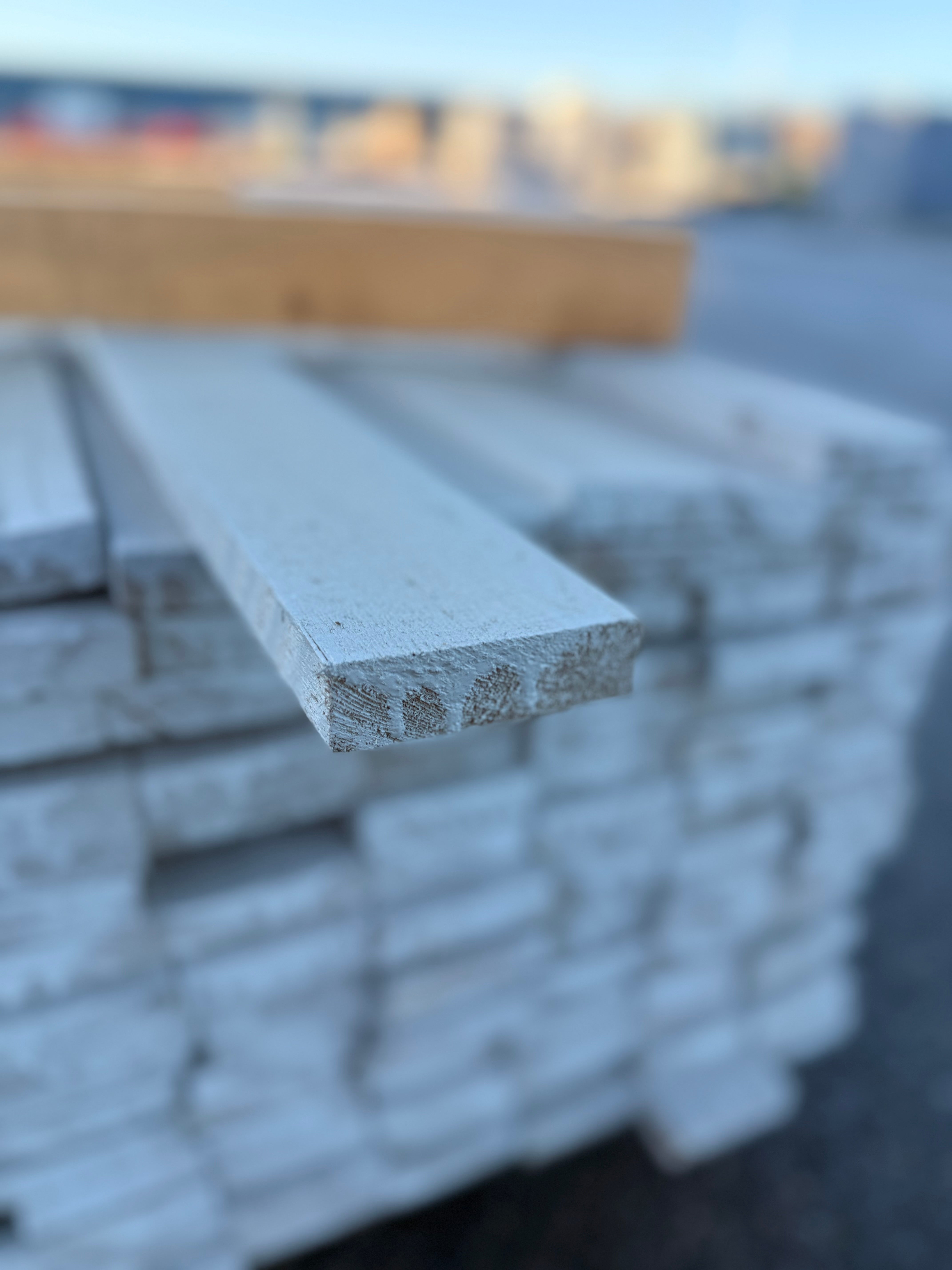 Paket Finsågade Brädor 21x79 mm – 208 st (3,60 m, Målad NCS S 3000-N)