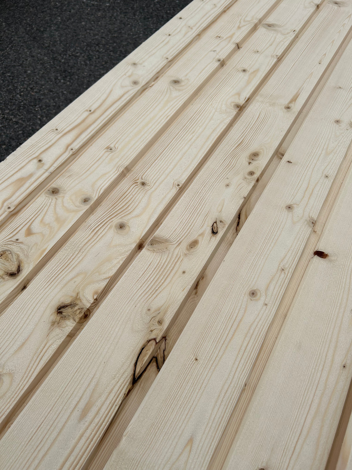 Paket Springpanel 22x120 mm – 4,80m 110st (Andra sortering)