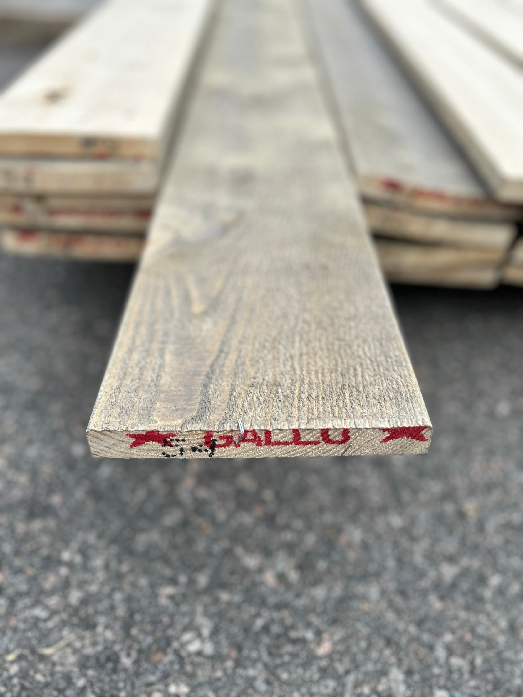 Paket Finsågade Brädor 22x170mm 5,40m 28st Lasyr