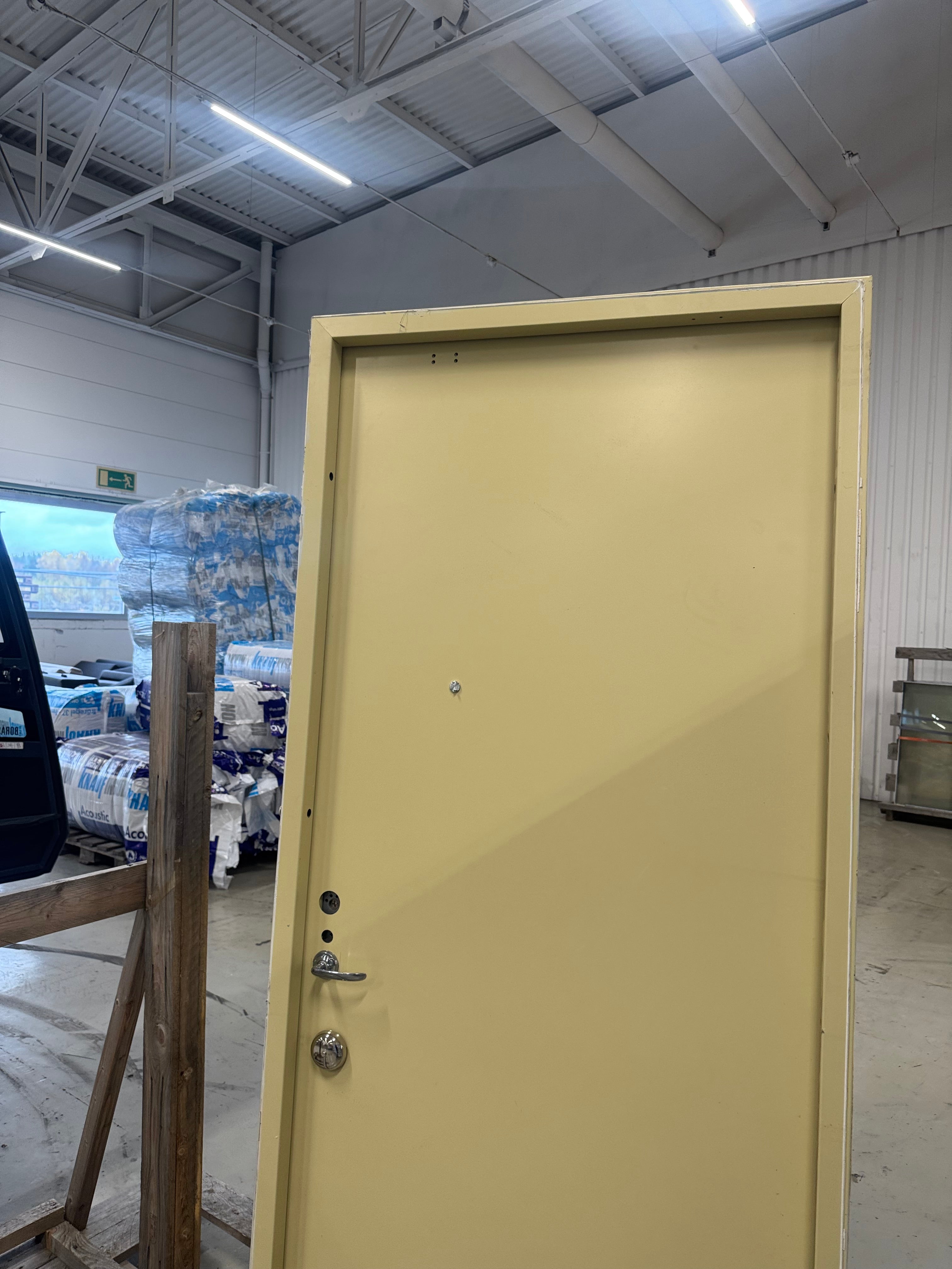 Lägenhetsdörr / Ståldörr Daloc – 99,5x219,5 cm (Vänsterhängd, Gul)