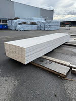 Finsågade Brädor 22x145mm 4,50m – Grundmålade (Säljs per styck)