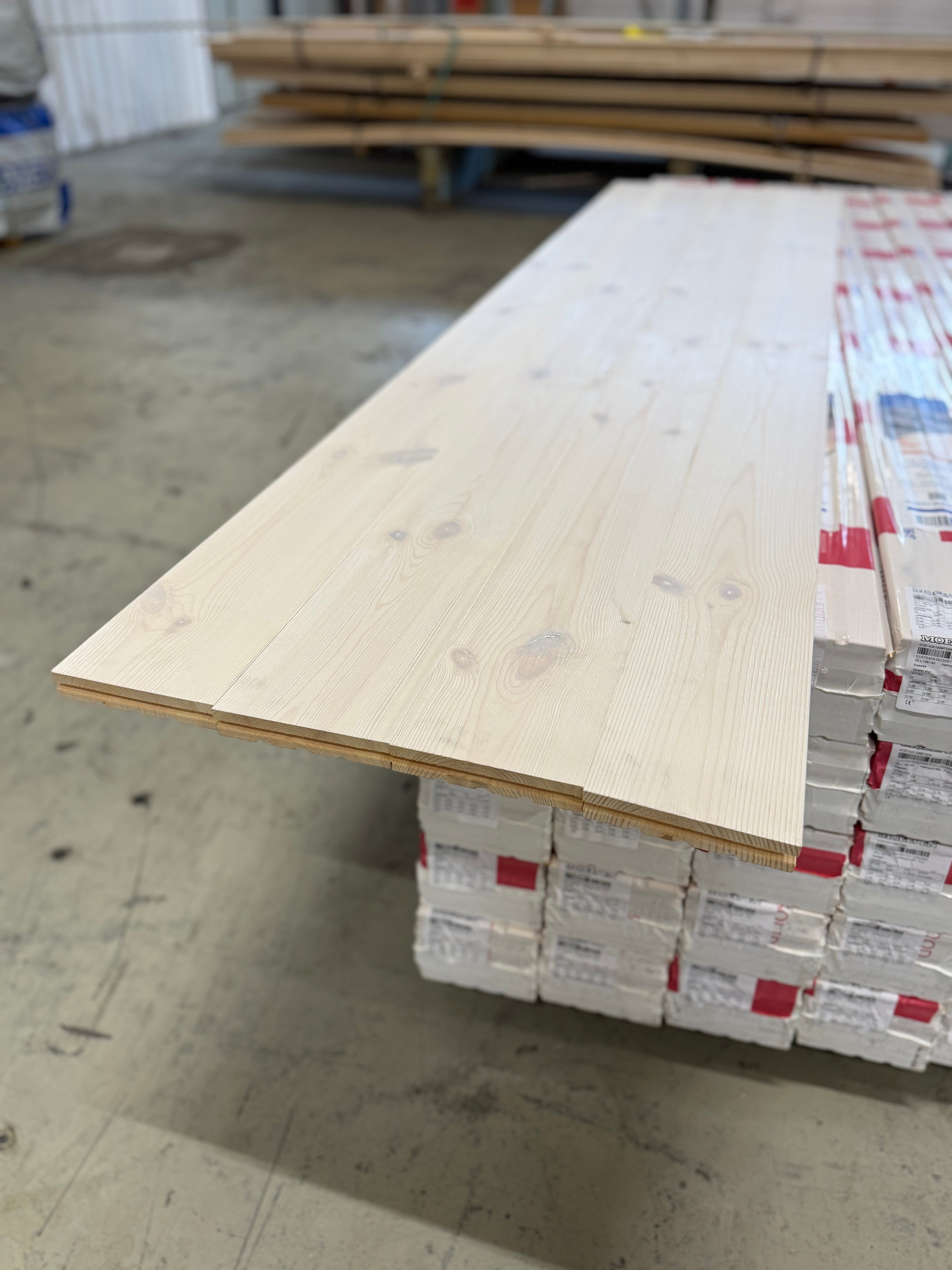 Moelven Furu Golv Snö 25x142mm - Per Bunt (4st 2,20m)