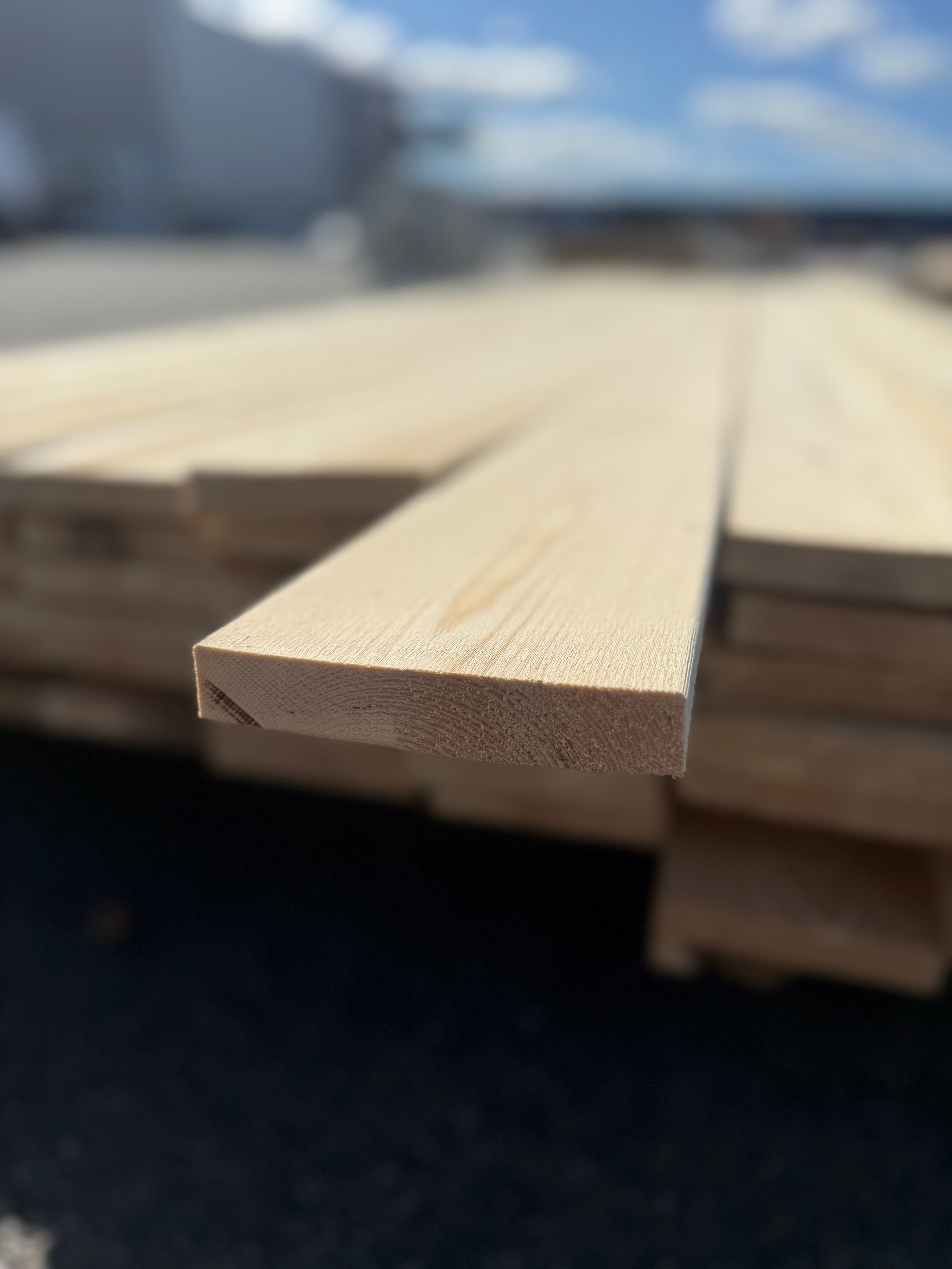 Paket Finsågad Panel 22x120mm 63st 3.60–4.20m – Andra sortering