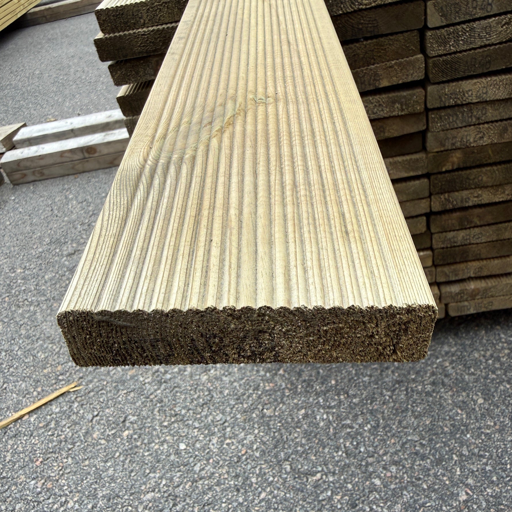 Paket Tryckimpregnerad Rillad Trall 28×120 mm, 153 st 4,80 m
