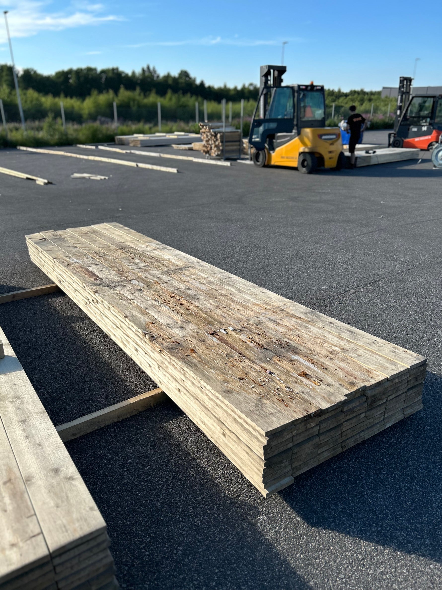 Paket Finsågade Brädor 22x145mm, 77st 4.20m Fuktskadad