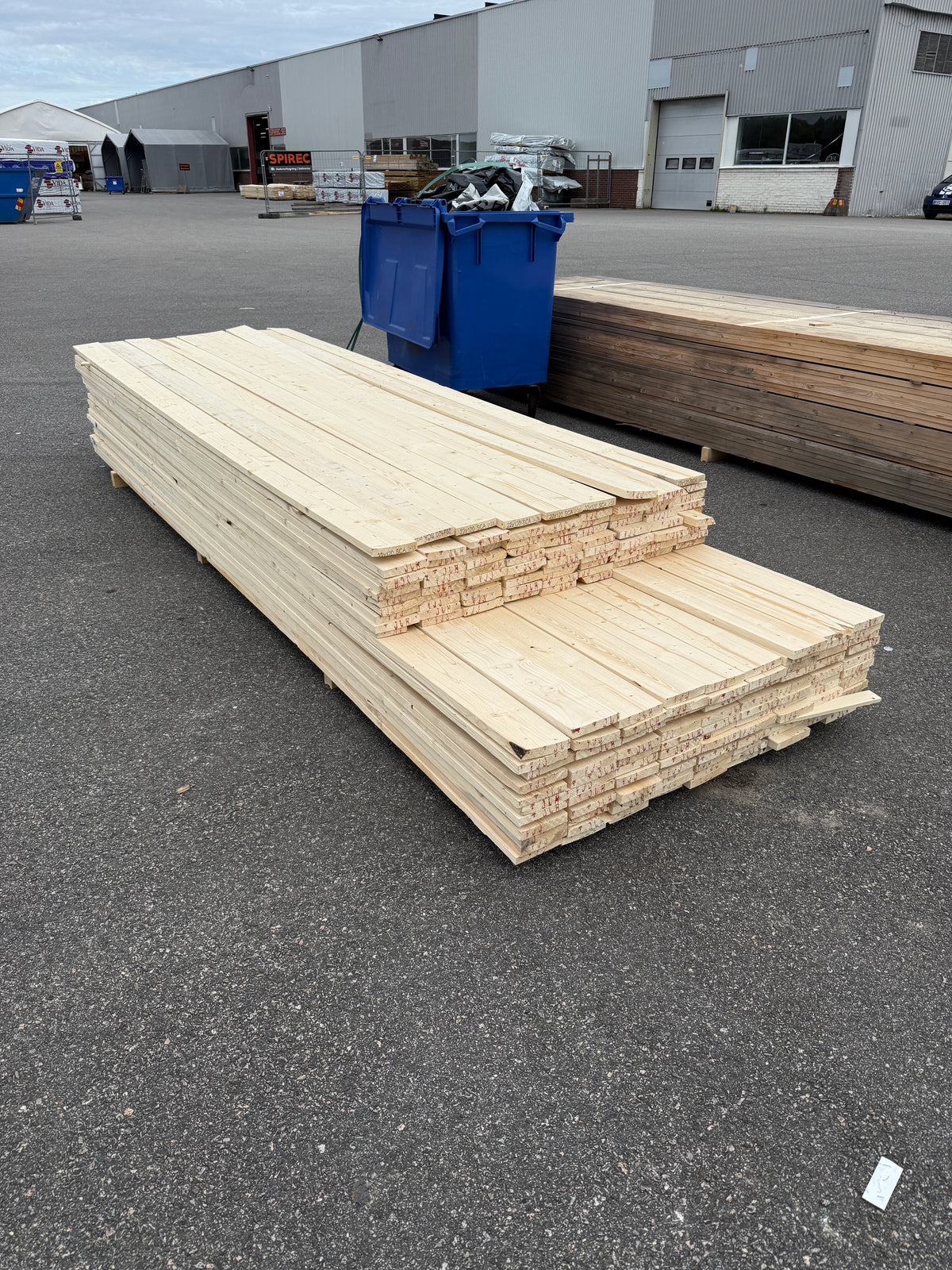 Paket Finsågade Brädor 22x120 mm – 3,00–3,60 m (Andra sortering)
