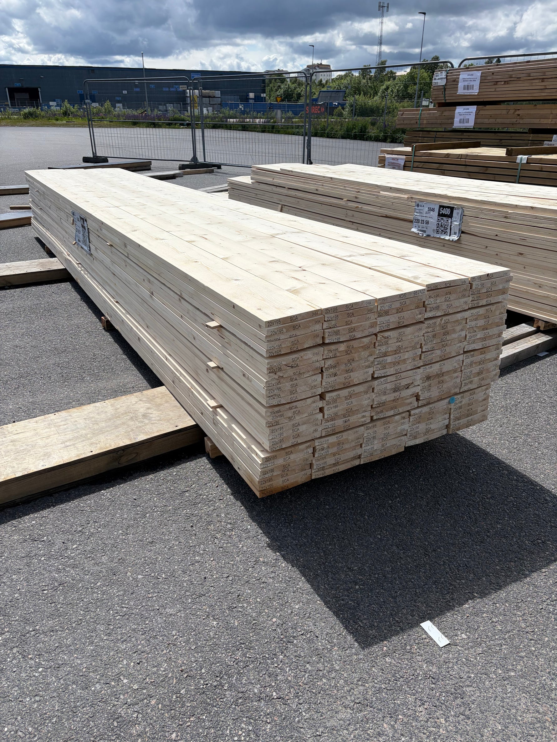 Paket Finsågade Brädor 22x195mm, 130st 5,40m (Andra sortering)