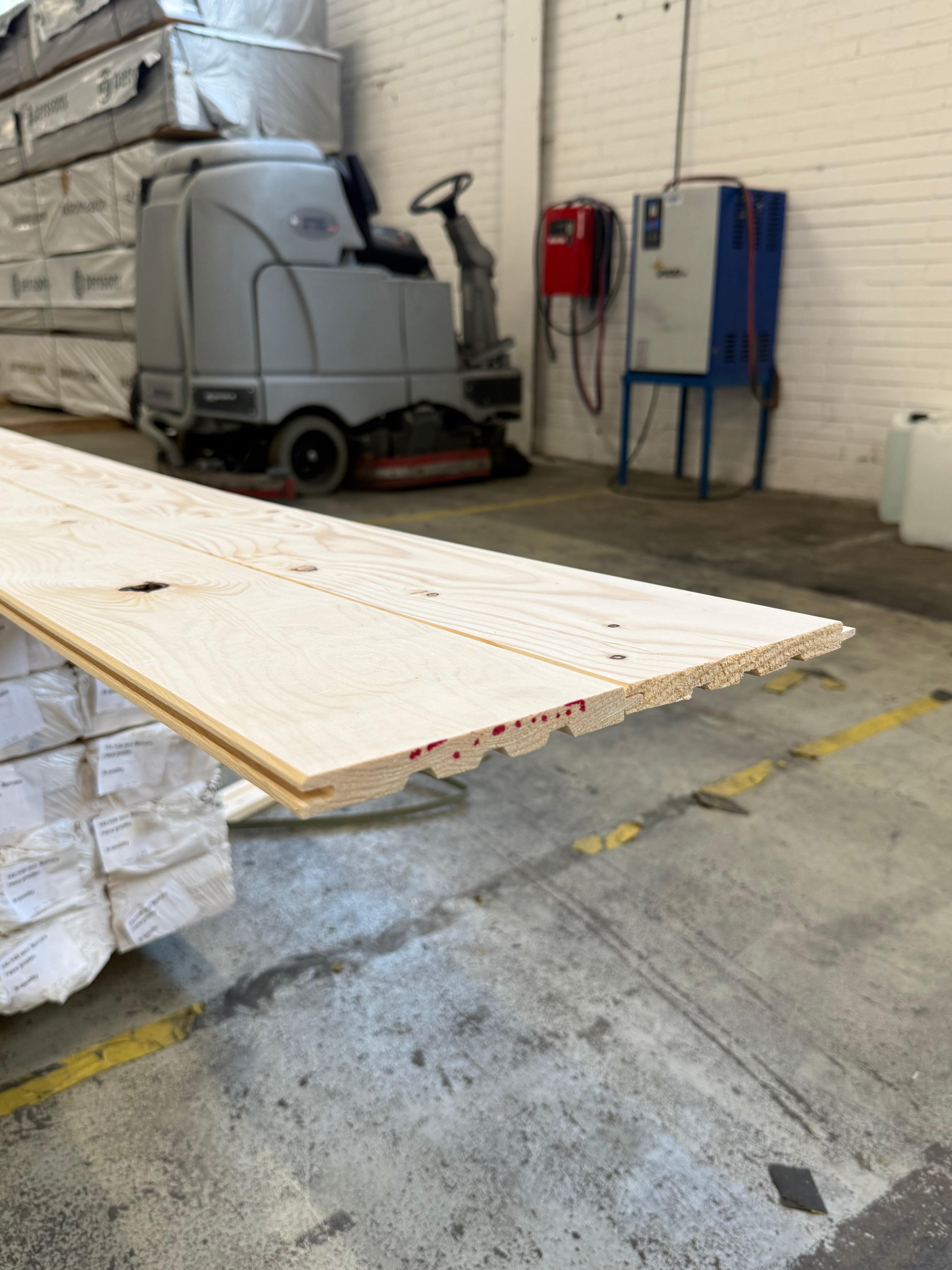 Innerpanel Fasspont 13,5x145mm – B-sortering (Gran, Obehandlad)