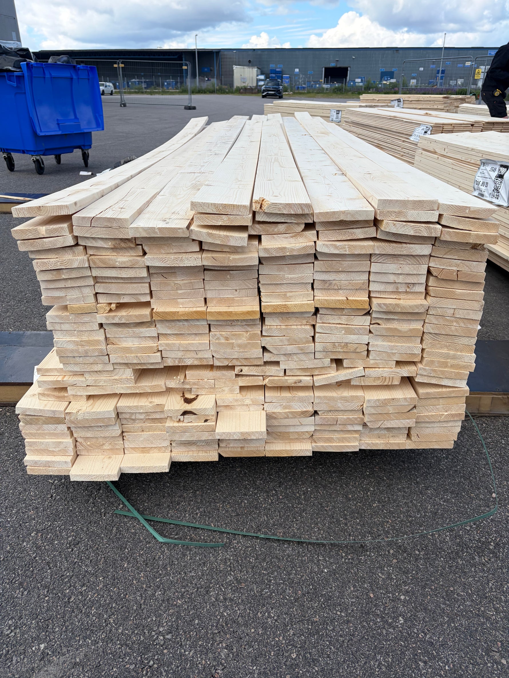 Paket Finsågade Brädor 22x120mm, 233st 3,0–4,80m (Andra sortering)