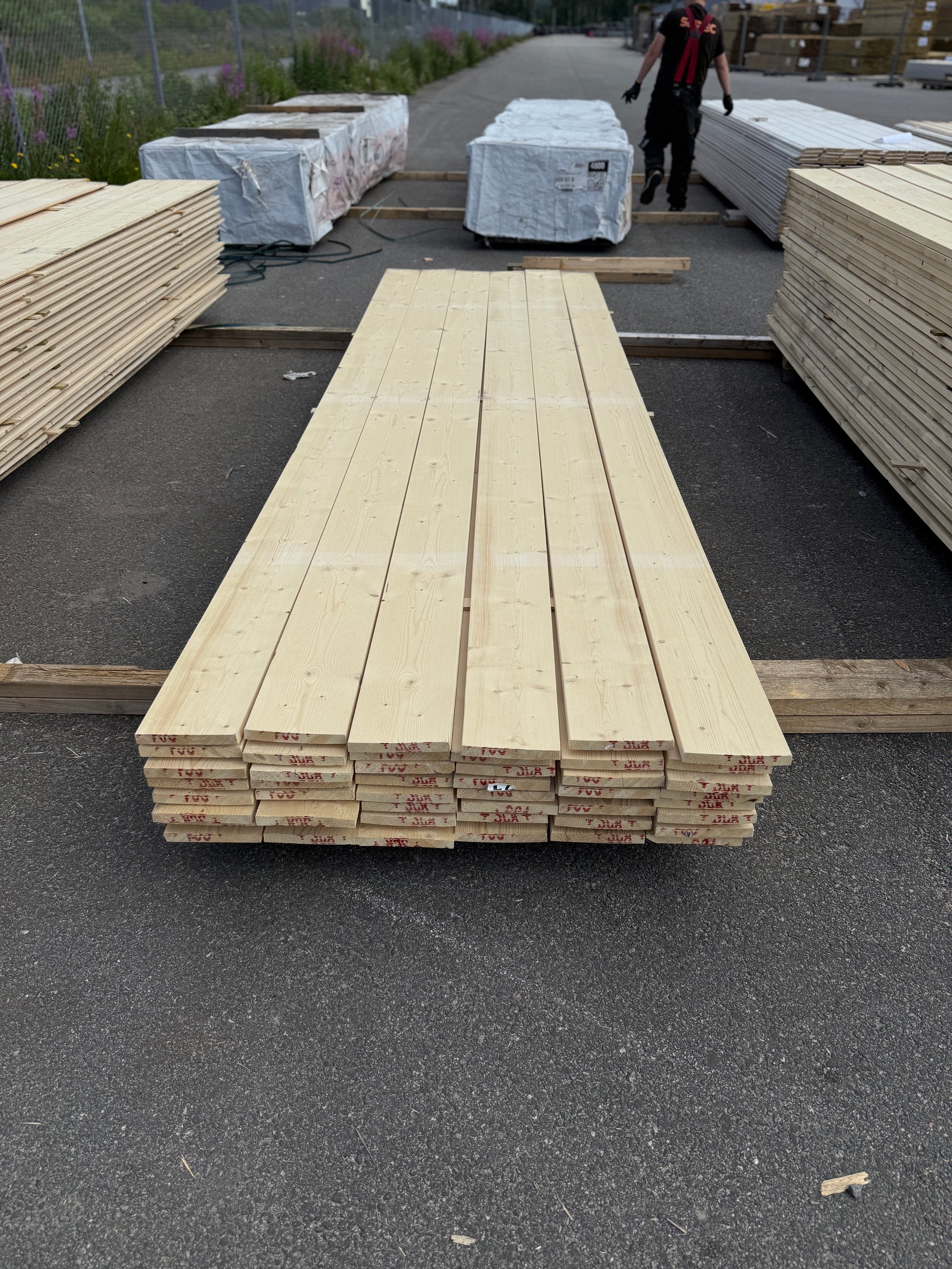 Paket Finsågade Brädor 22x170mm  3.60m 48st