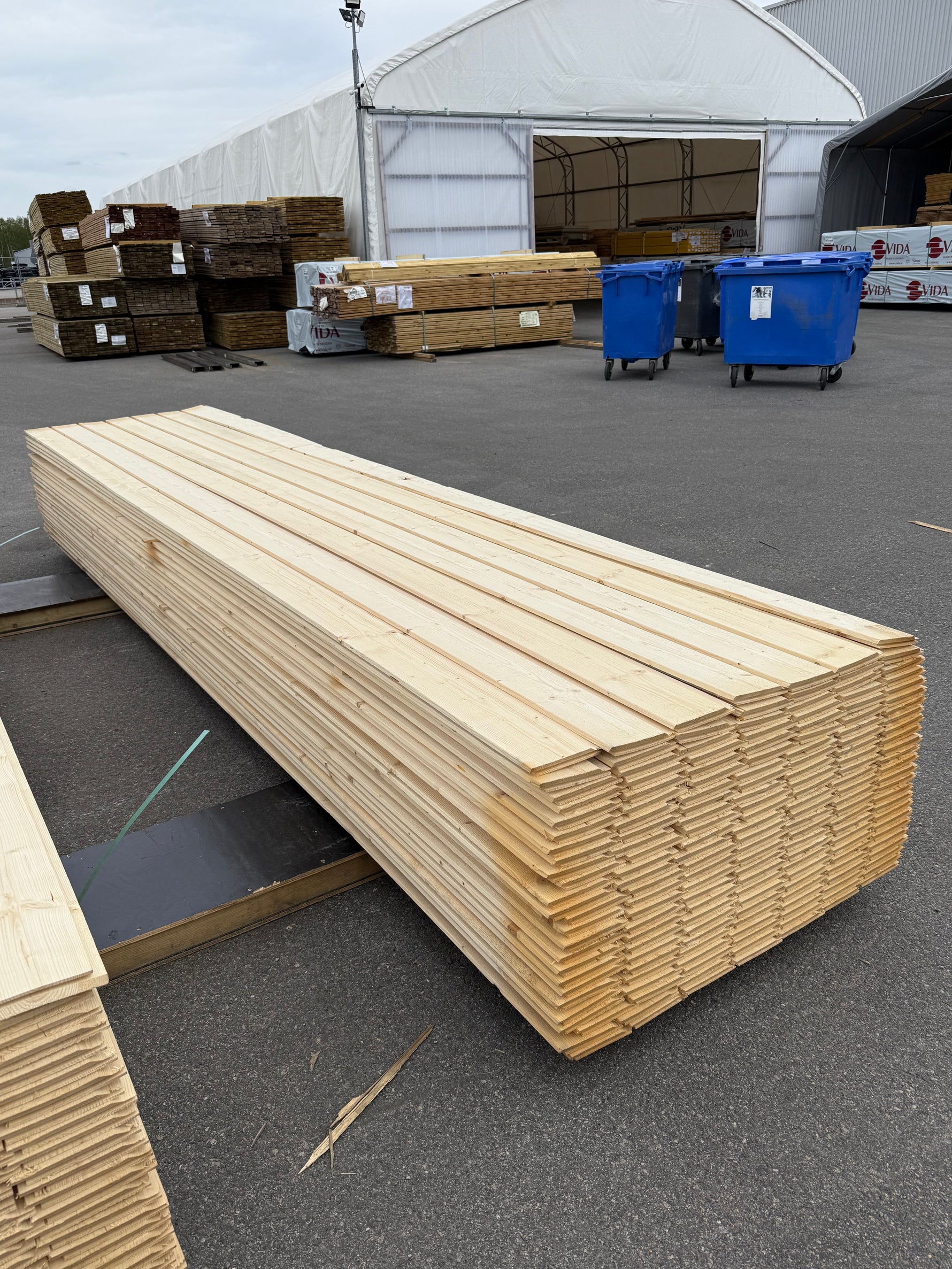 Paket Ytterpanel Enkelfas Fals 22x145mm 4.20m- 175st (Obehandlade)