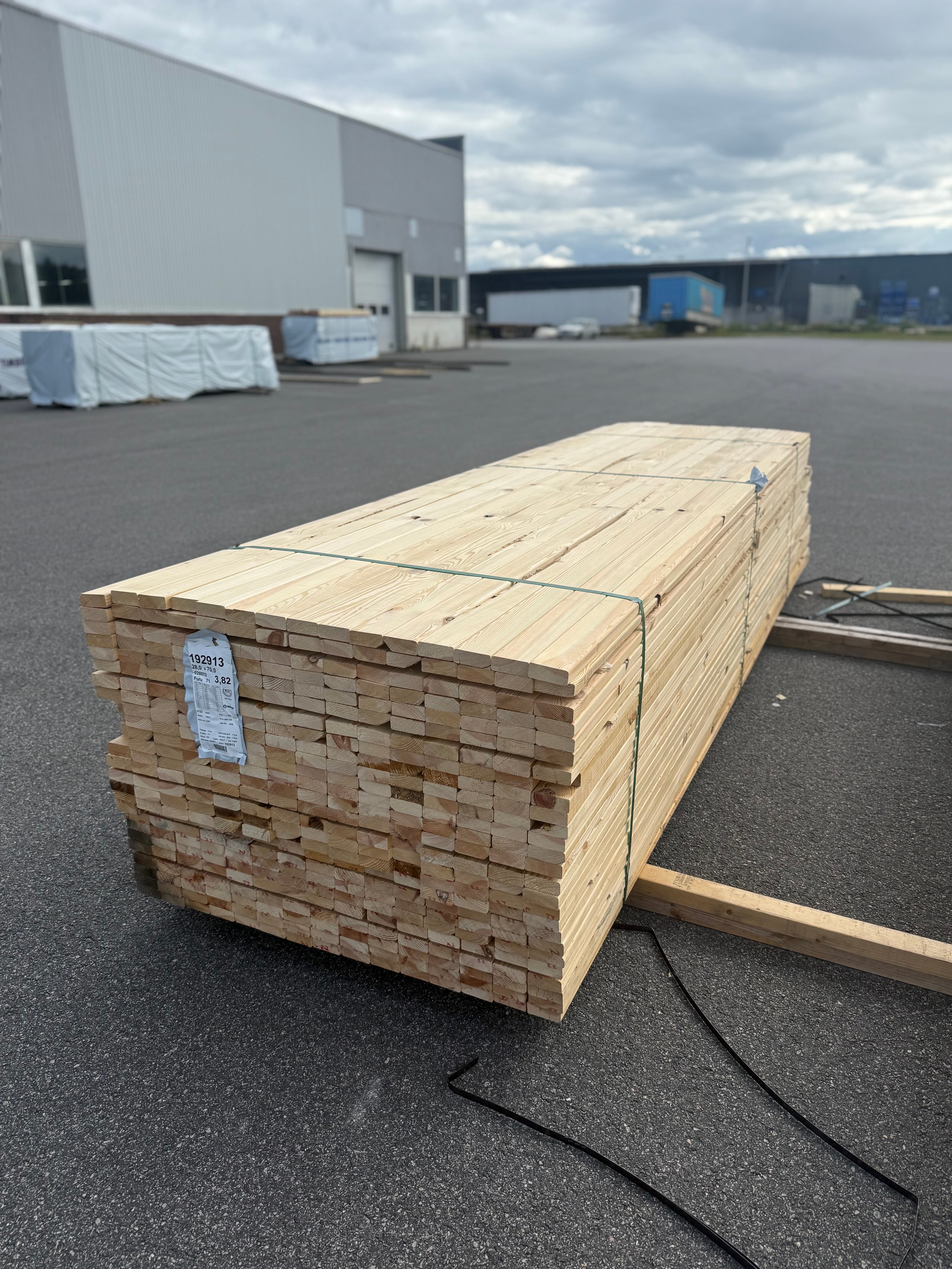Paket Glespanel28x70mm furu 390st