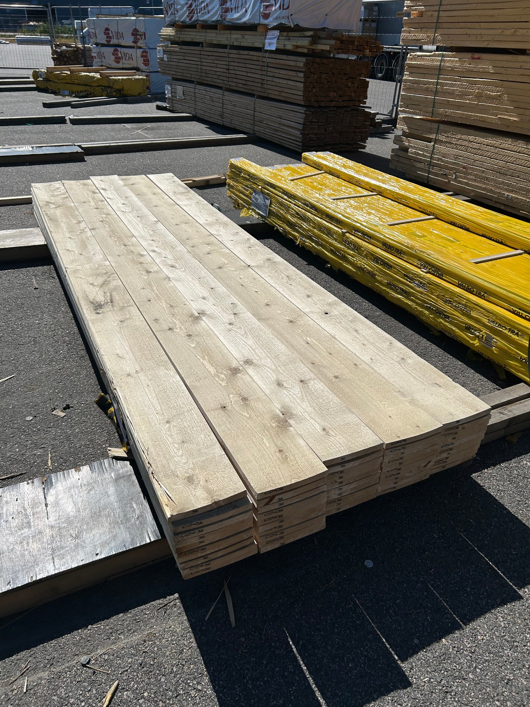 Paket Finsågade Brädor 22x220mm 3,60m 50st