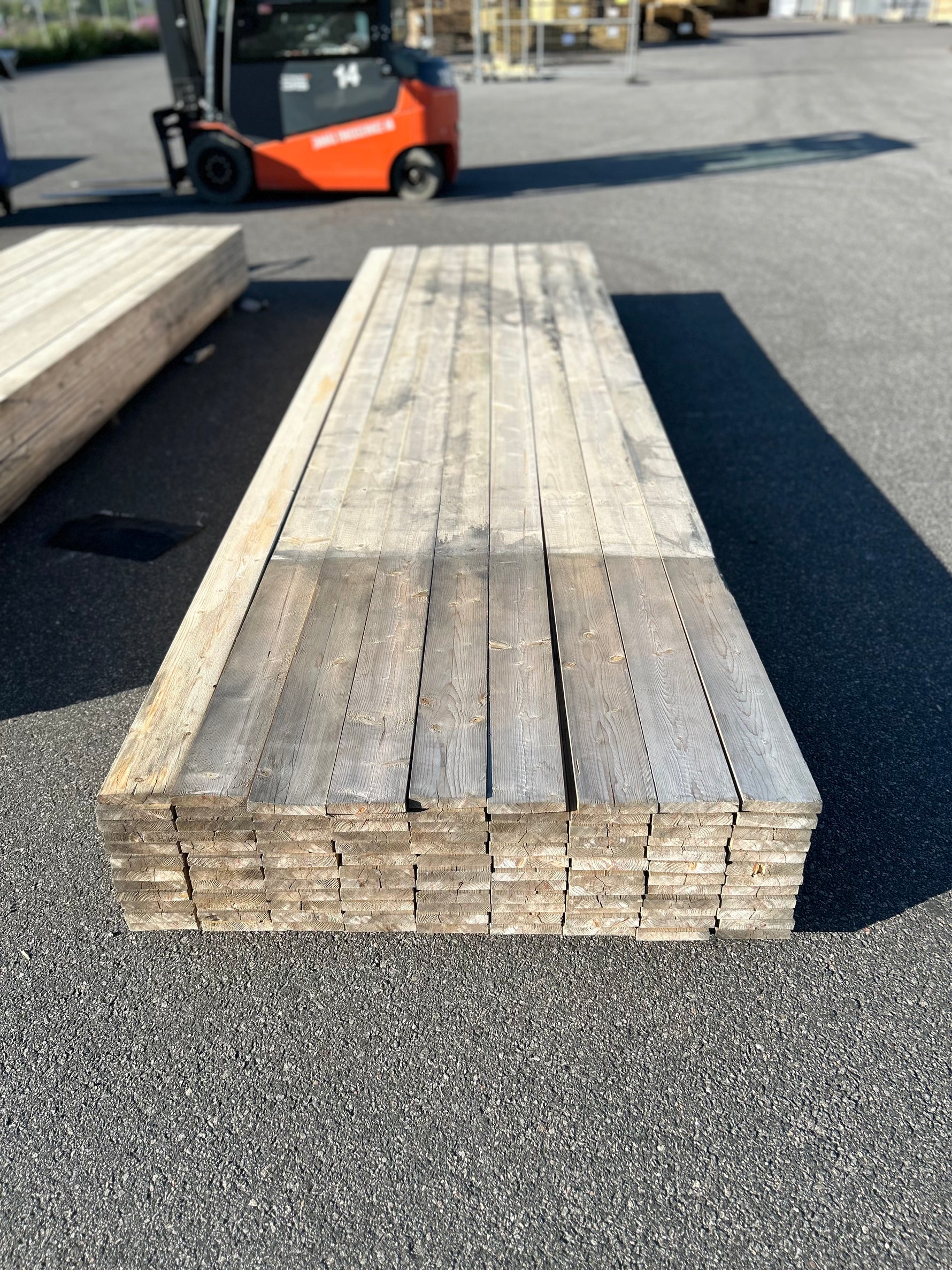 Paket Finsågade Brädor 22x120mm, 108st 4.20m Fuktskadat