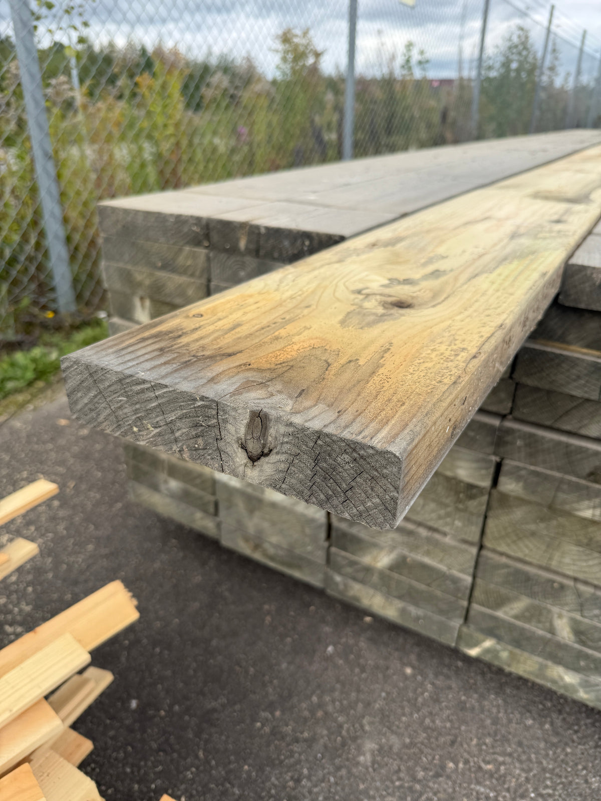 Paket Tryckimpregnerade Reglar 45x220mm 5,40m 60st Gran (Dålig impregnering)