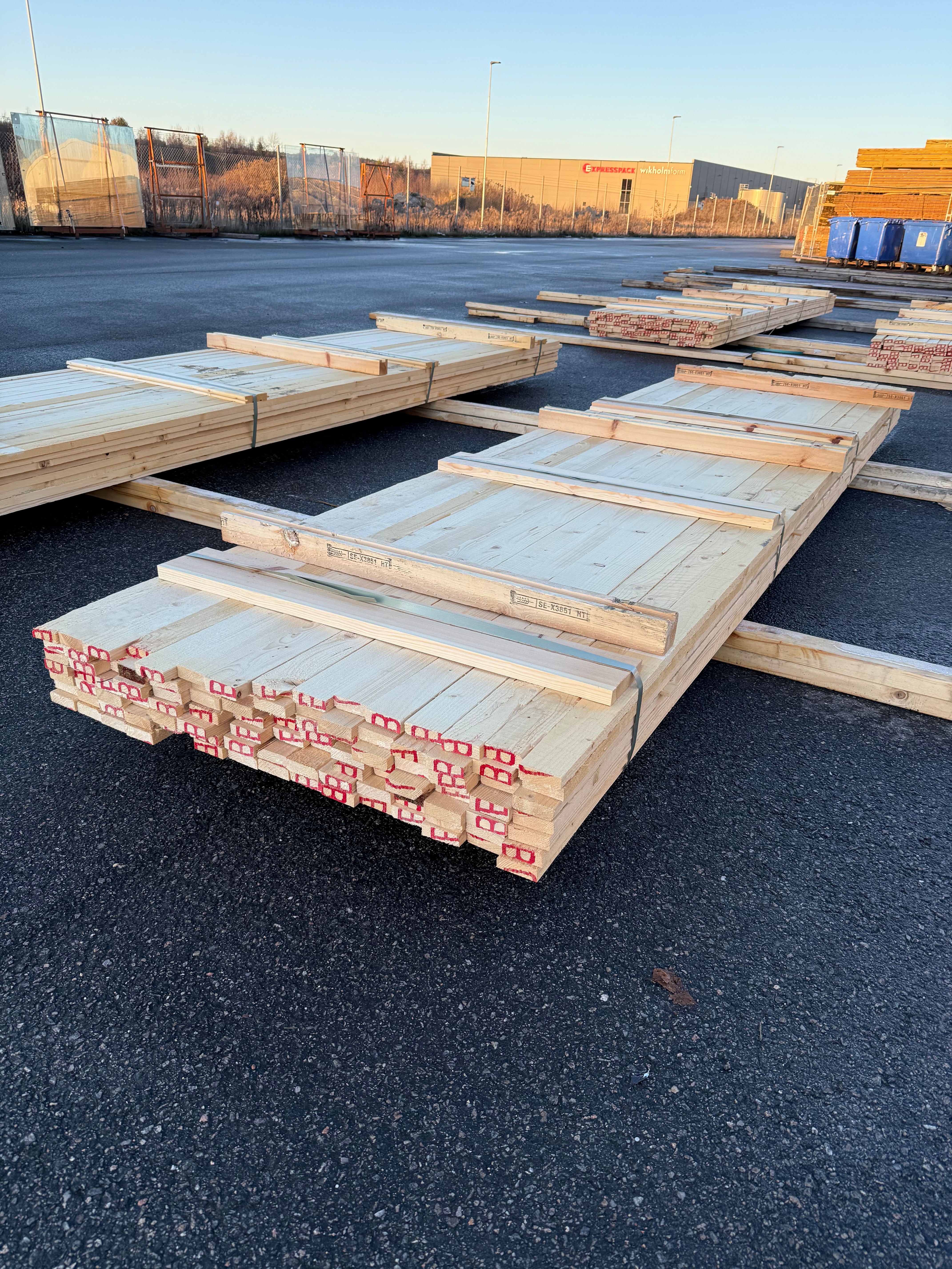 Paket Brädor 19x63mm – 105 st (3,90 m, gran, ohyvlad/råsågad)