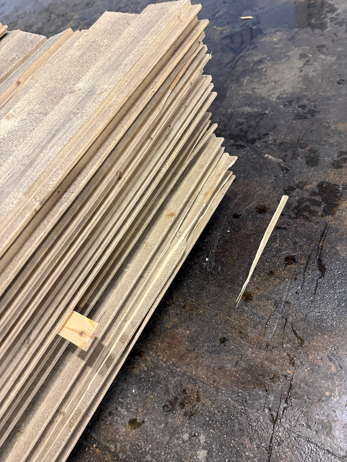 Paket Spårpanel Lasyr 22×95 mm 4,80 m – 143 st