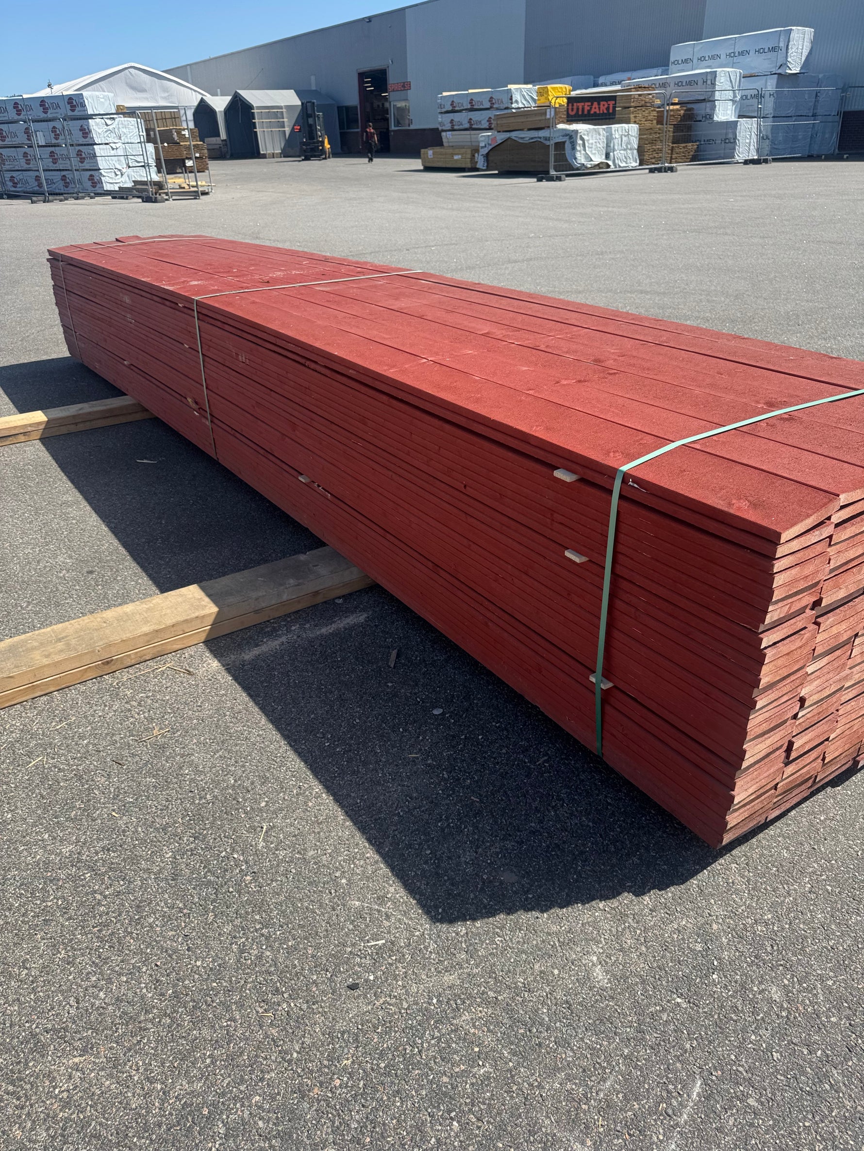 Paket Finsågad 22x145 mm, 203 st 5,40 m Röd