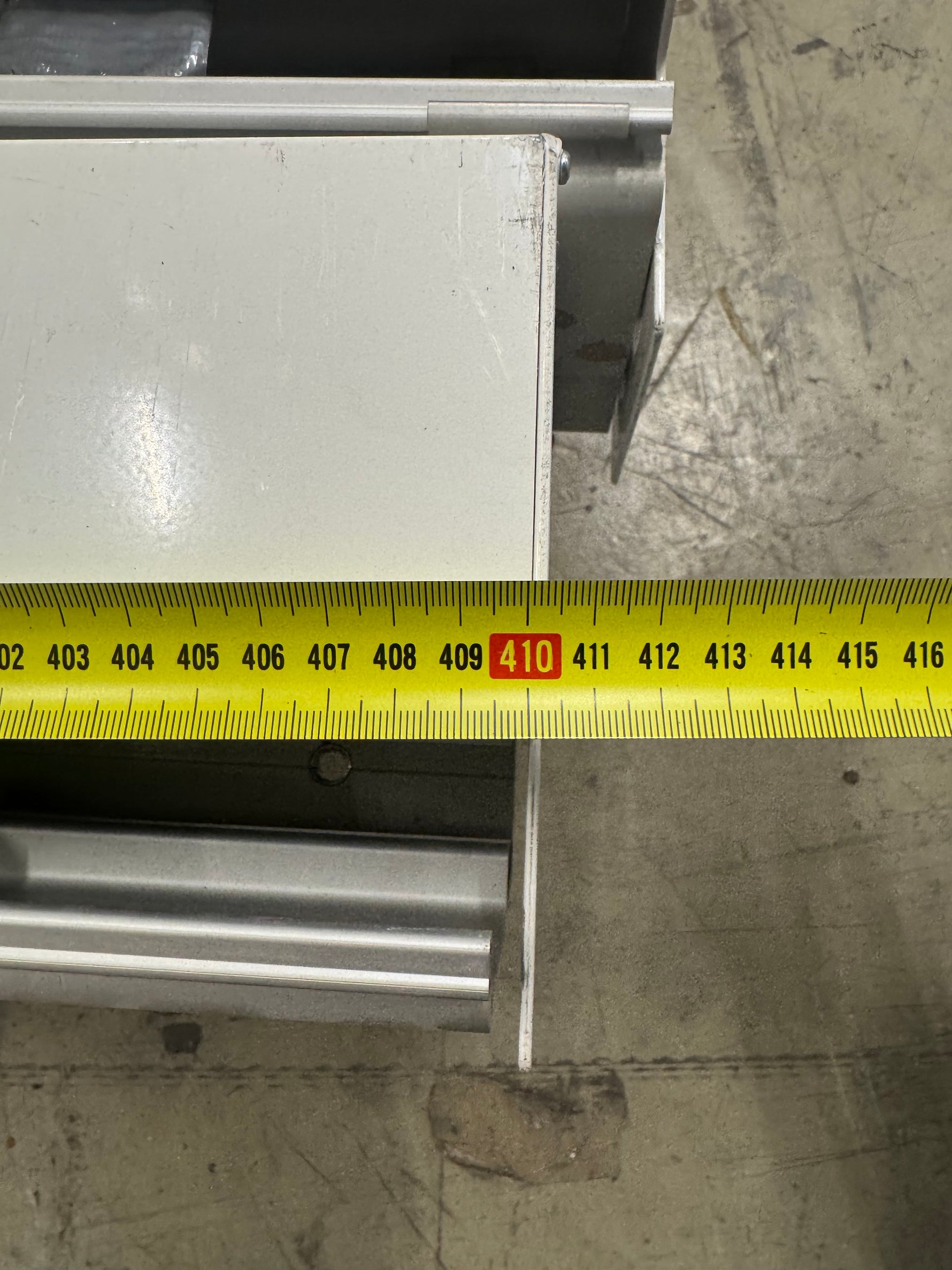 2 st Entréskjutparti – Besam (ASSA Abloy) - Spirec