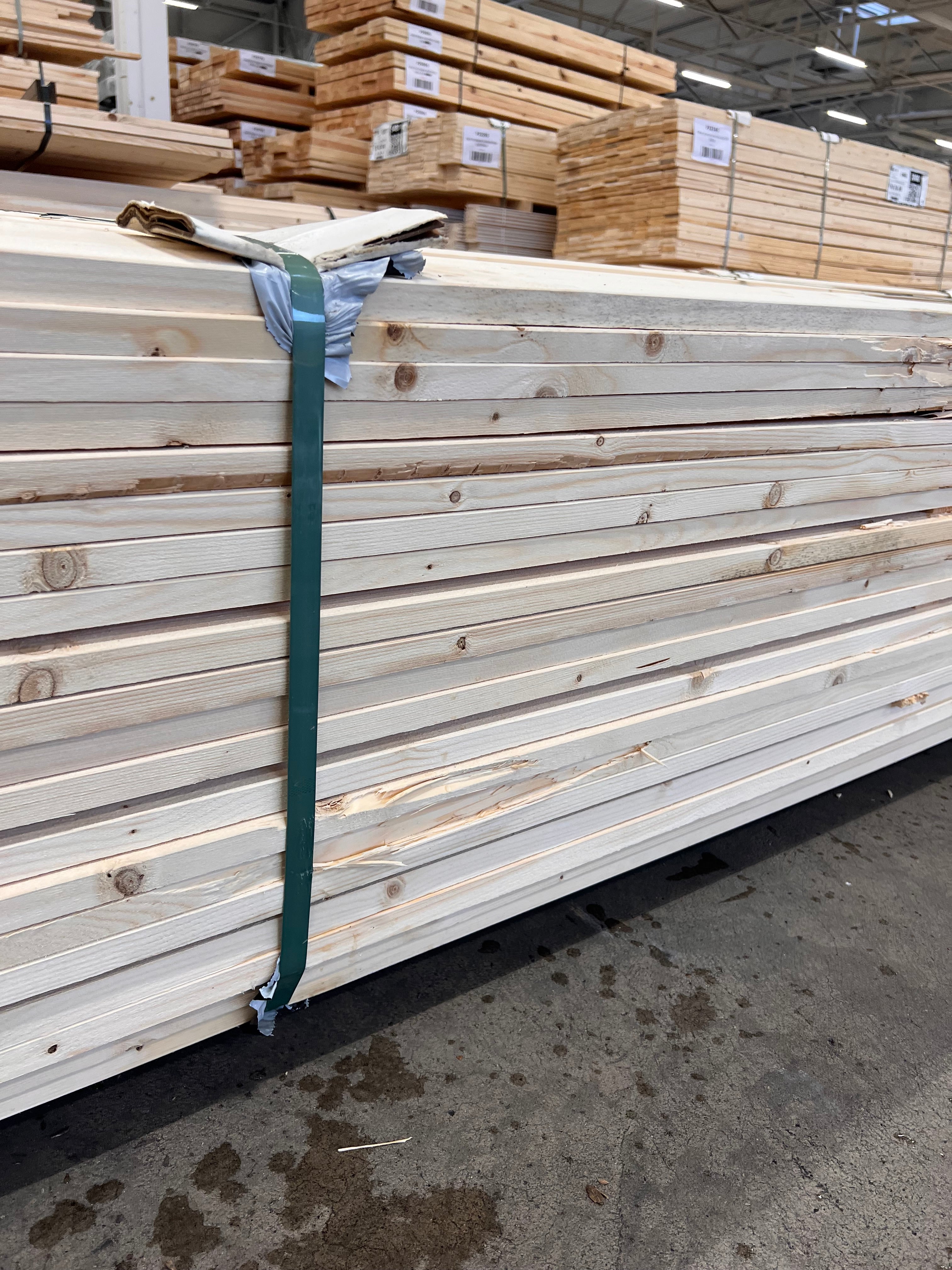 Paket Ytterpanelbrädor 22x120 179st 3,60- 4,80m (B-Sortering)