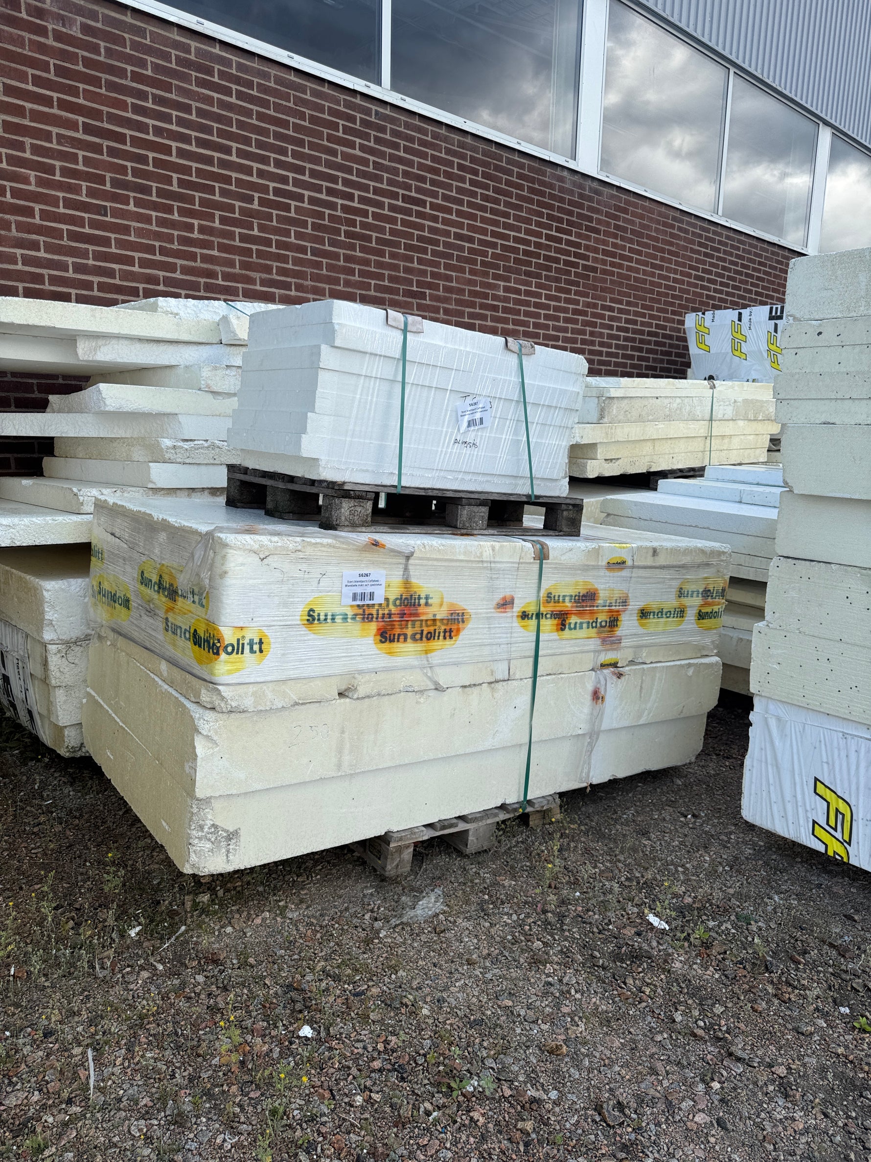 Stort blandparti Cellplast – Blandade mått och tjocklekar
