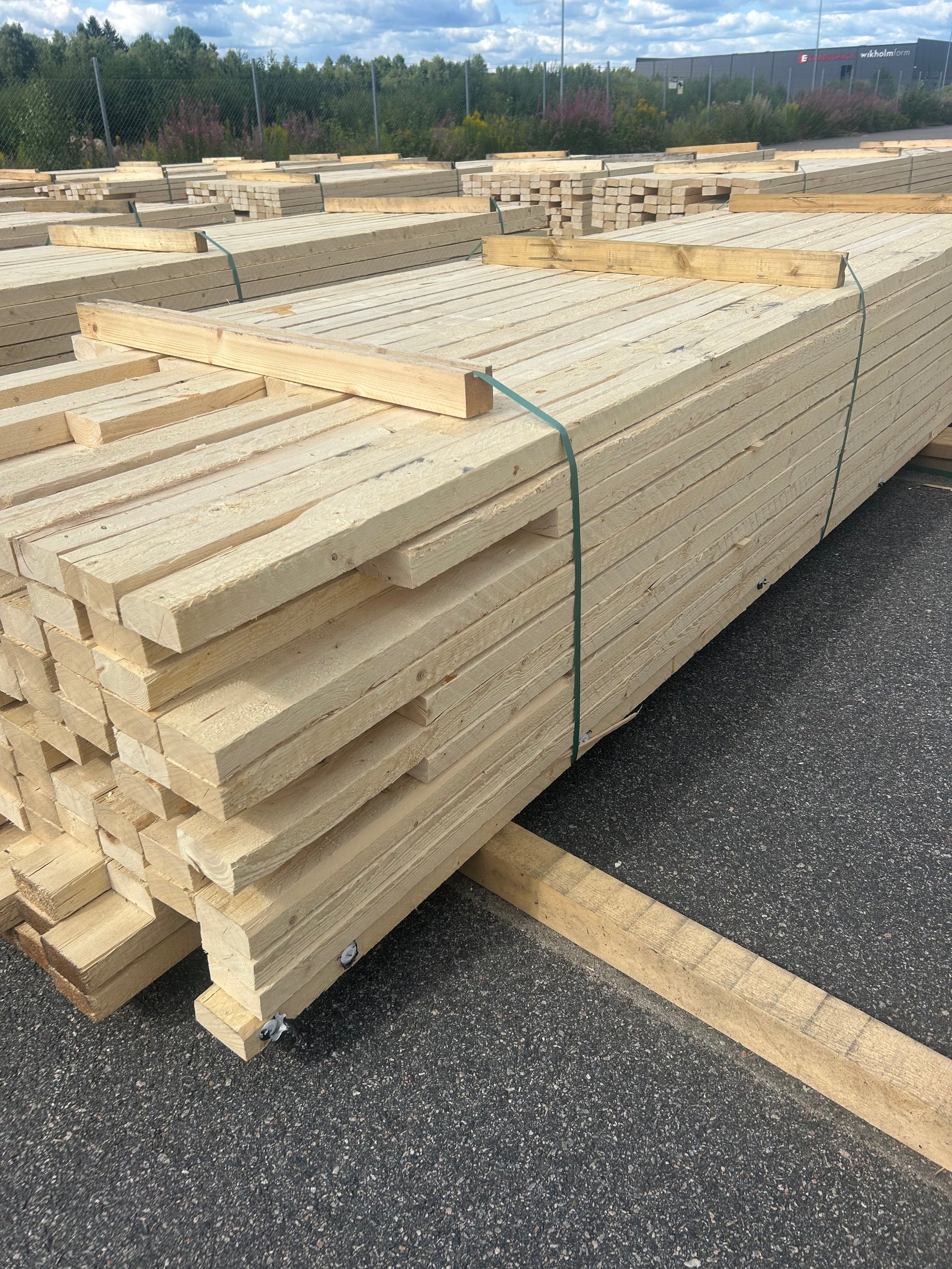 Paket Reglar 45x90mm 2,70-3,90m 144st Ohyvlat