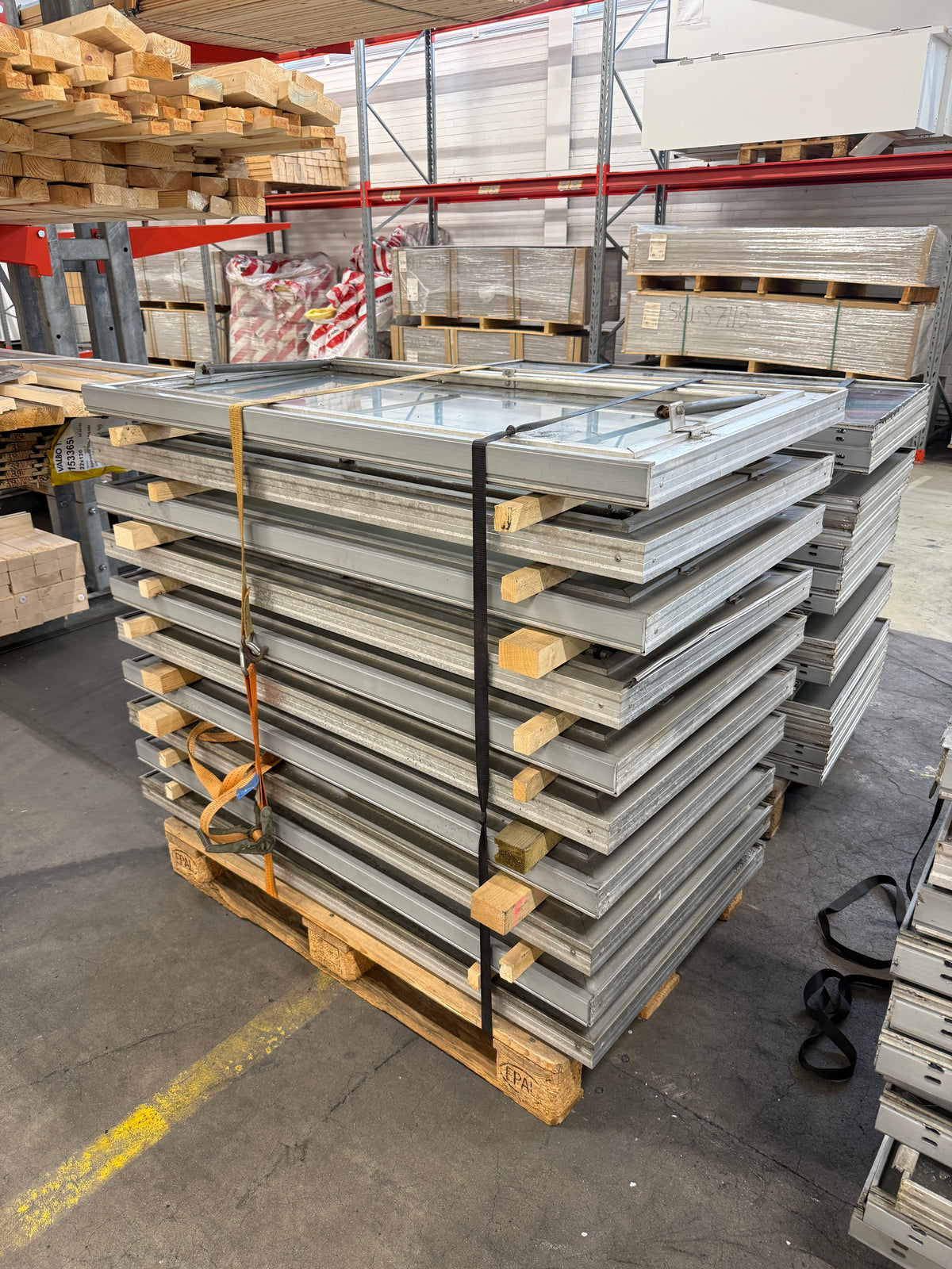 Parti Aluminiumfönster – 55 st (3- Glas)