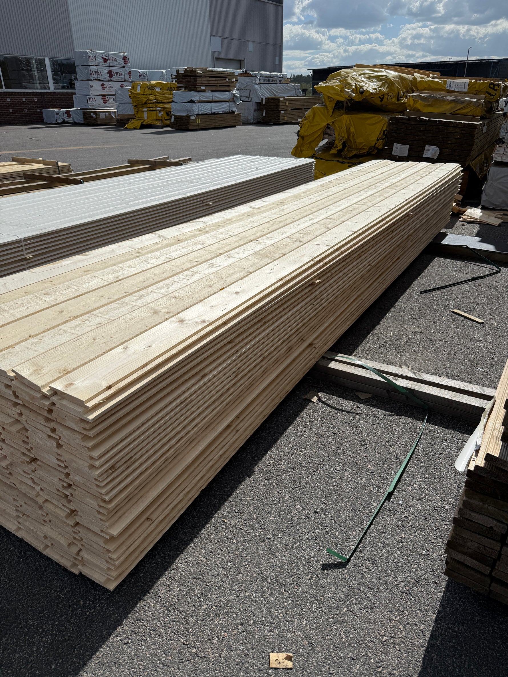 Paket Ytterpanel Dubbelfasspont 22x145mm 5.10m 175st Obehandlad