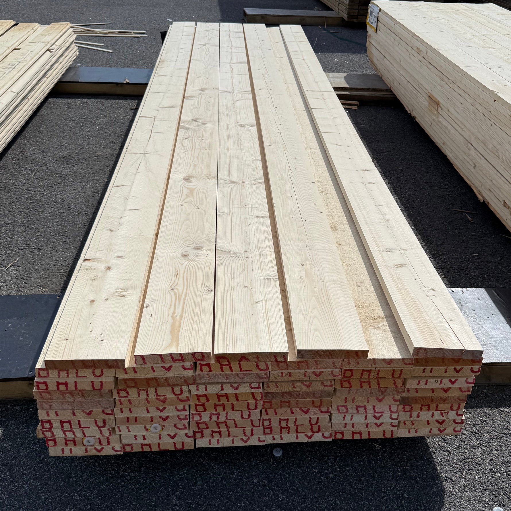 Paket Finsågade Brädor 28x170mm, 59st 3,90m