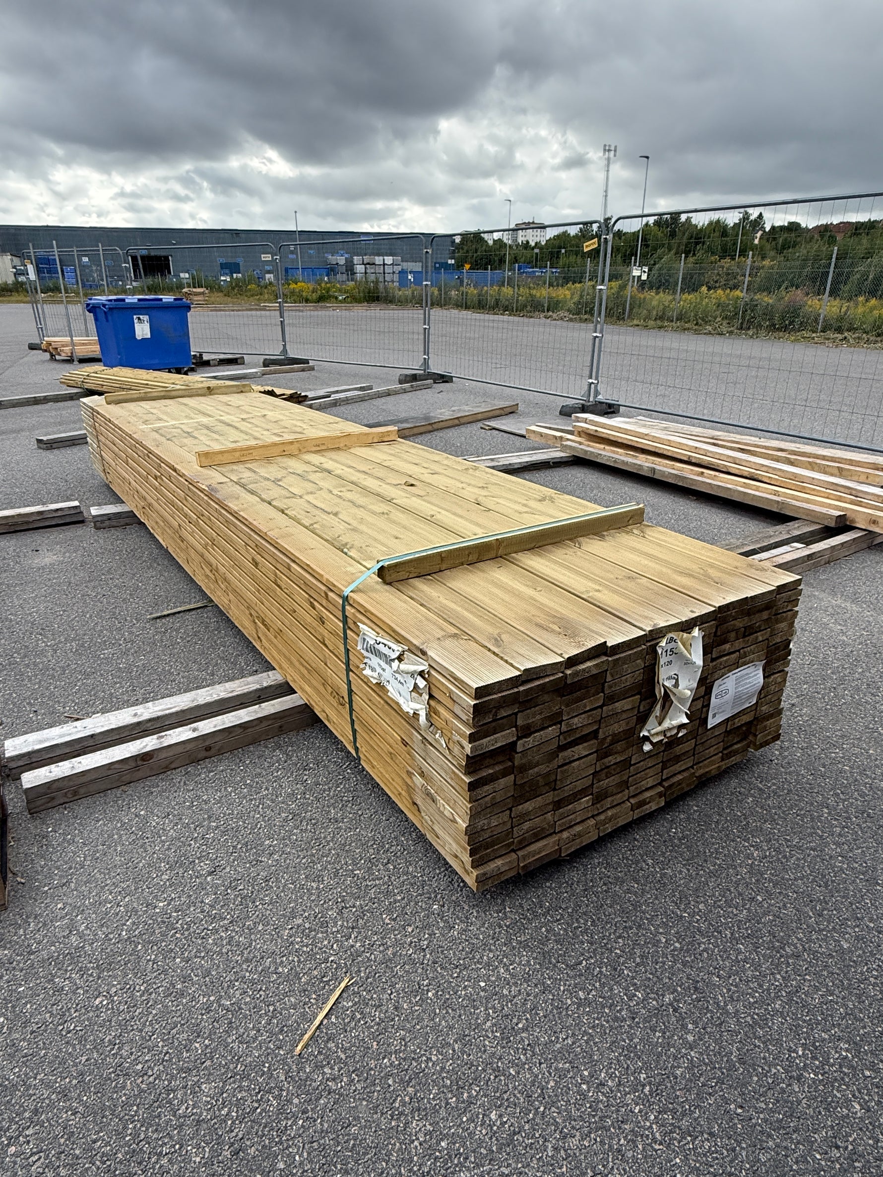 Paket Tryckimpregnerad Rillad Trall 28×120 mm, 153 st 4,80 m