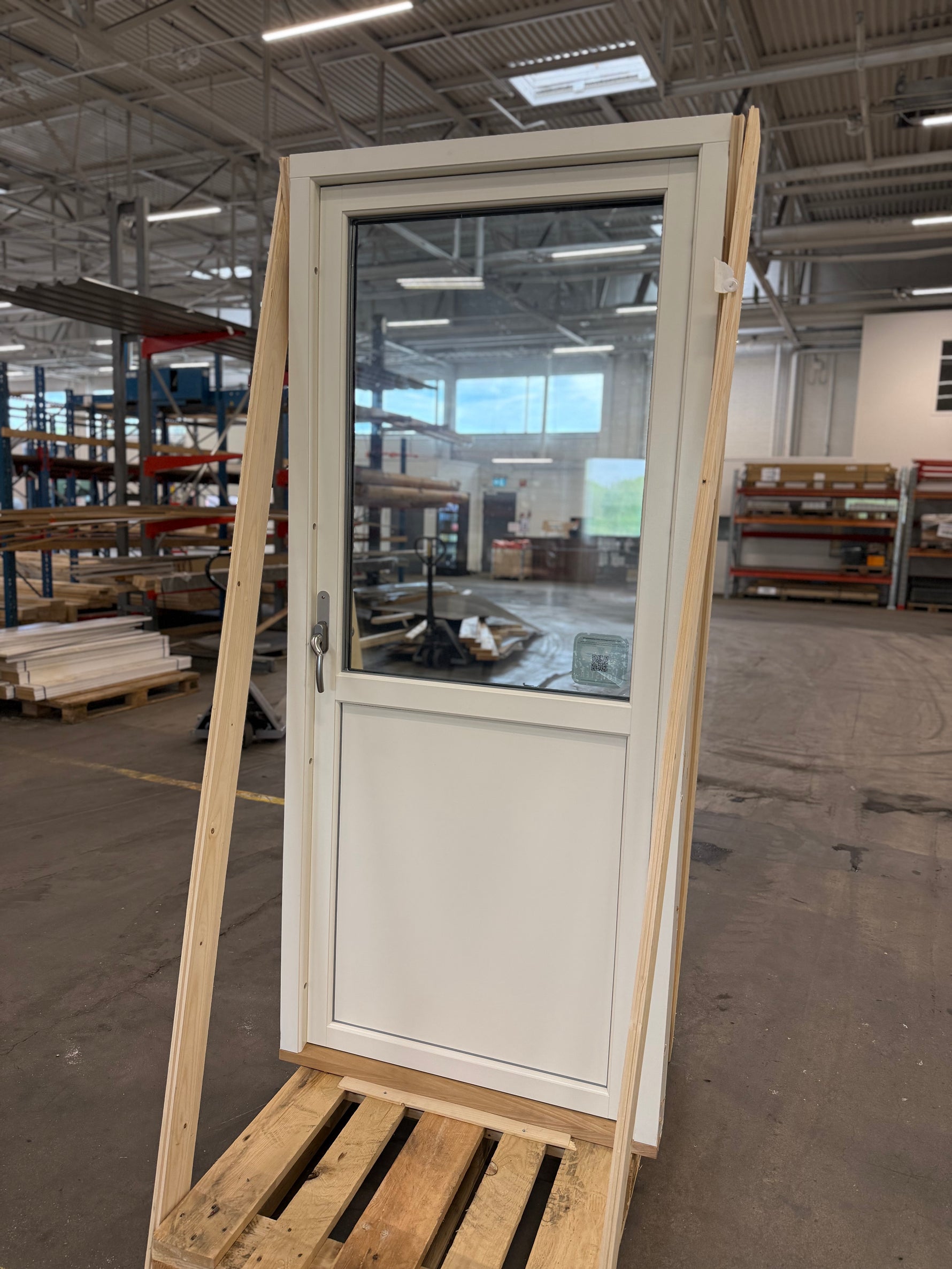 Altandörr 900x2050mm (SP Fönster) Vänsterhängd- Nya/Oanvända