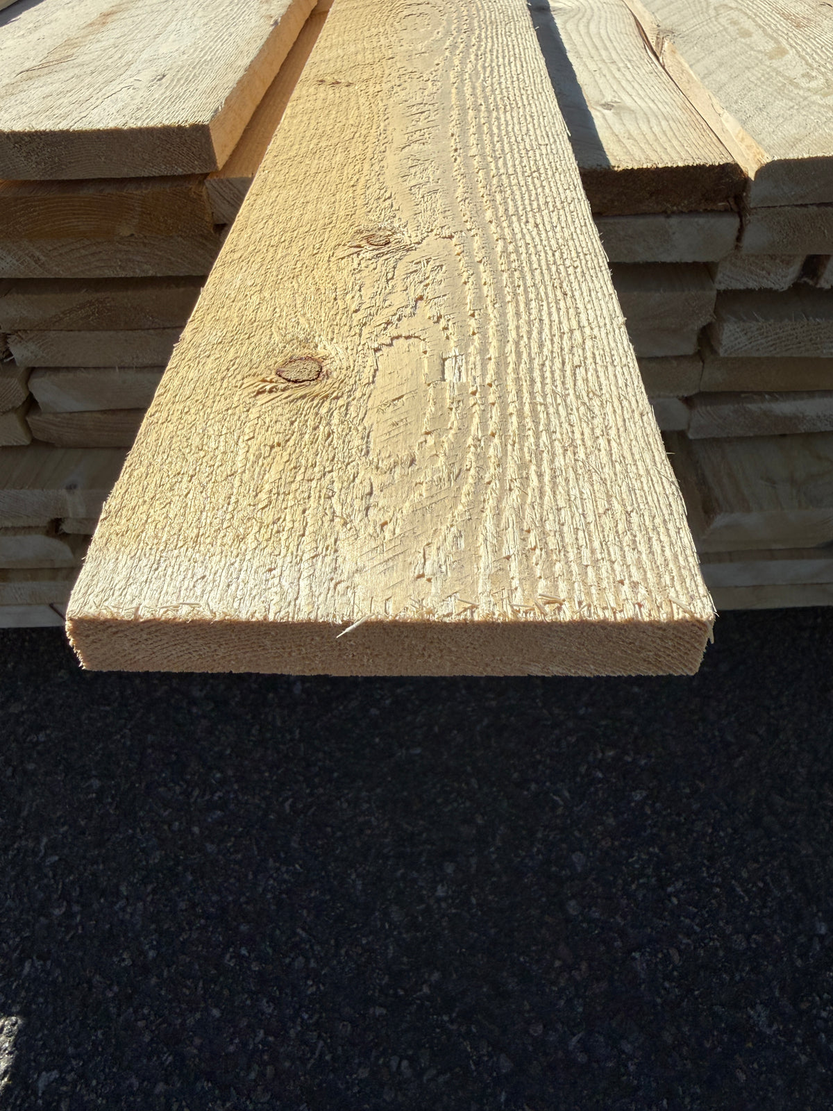 Paket Råsågade Brädor 22x125mm 4,20m 100st