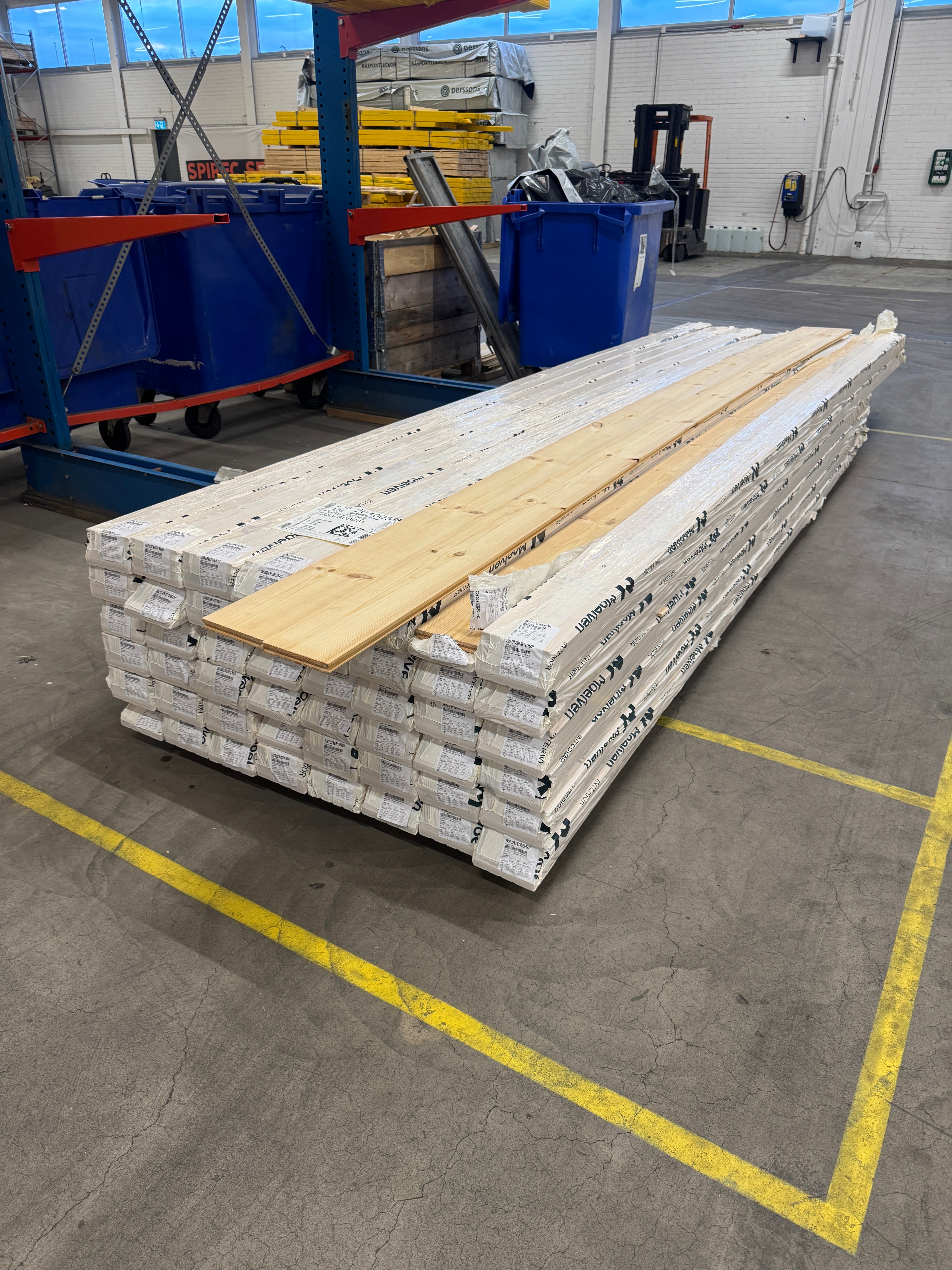 Golv 20x135/142mm – Furu Obehandlad (Robust)