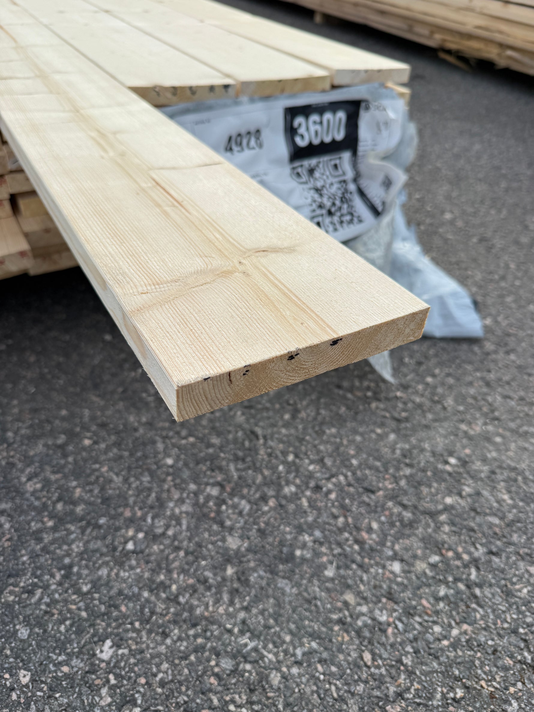 Paket Finsågade Brädor 22x145 mm – 3,60 m (Andra sortering)