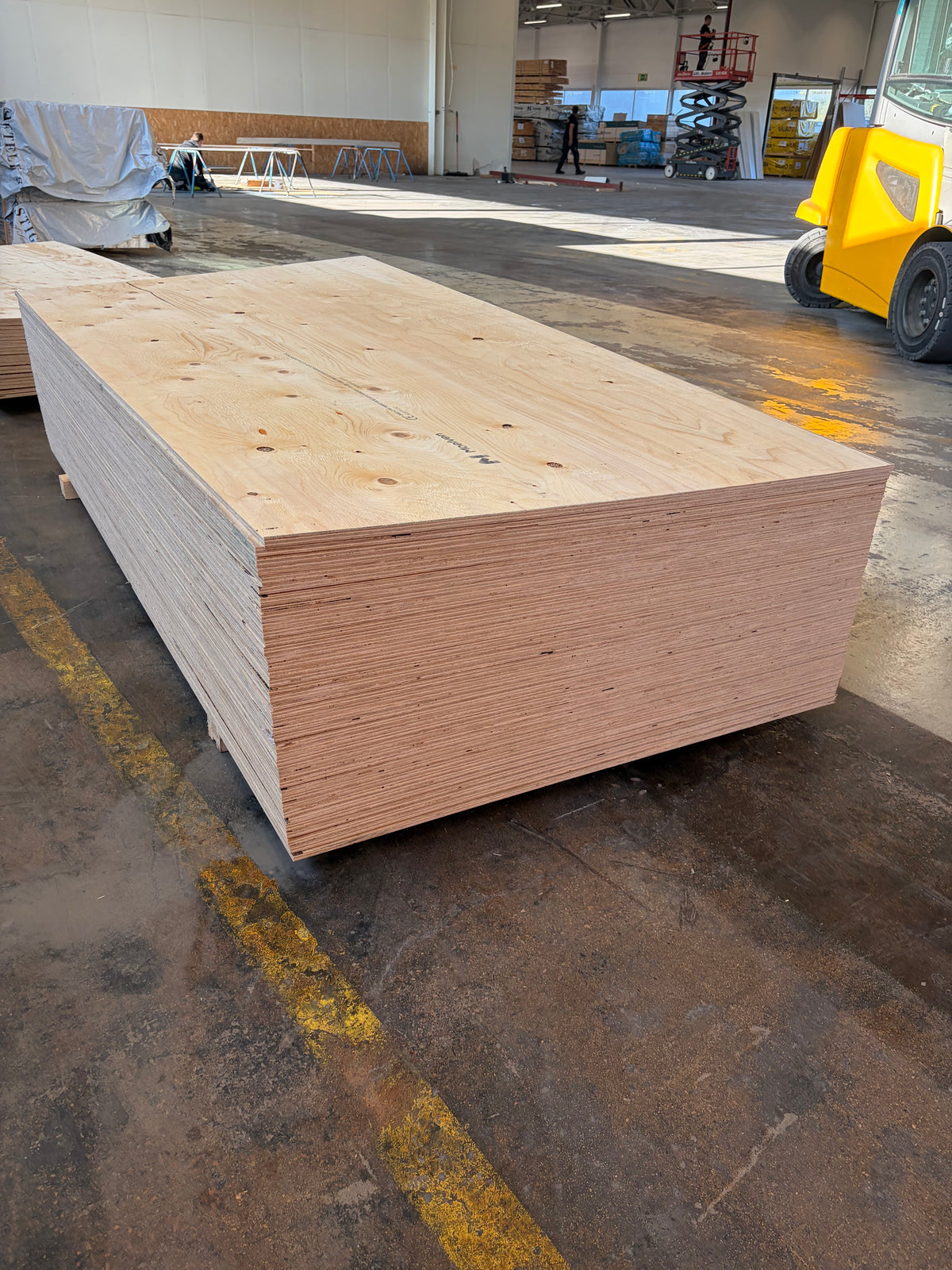 Paket Konstruktionsplywood 12×1200×2400 mm – 40 st