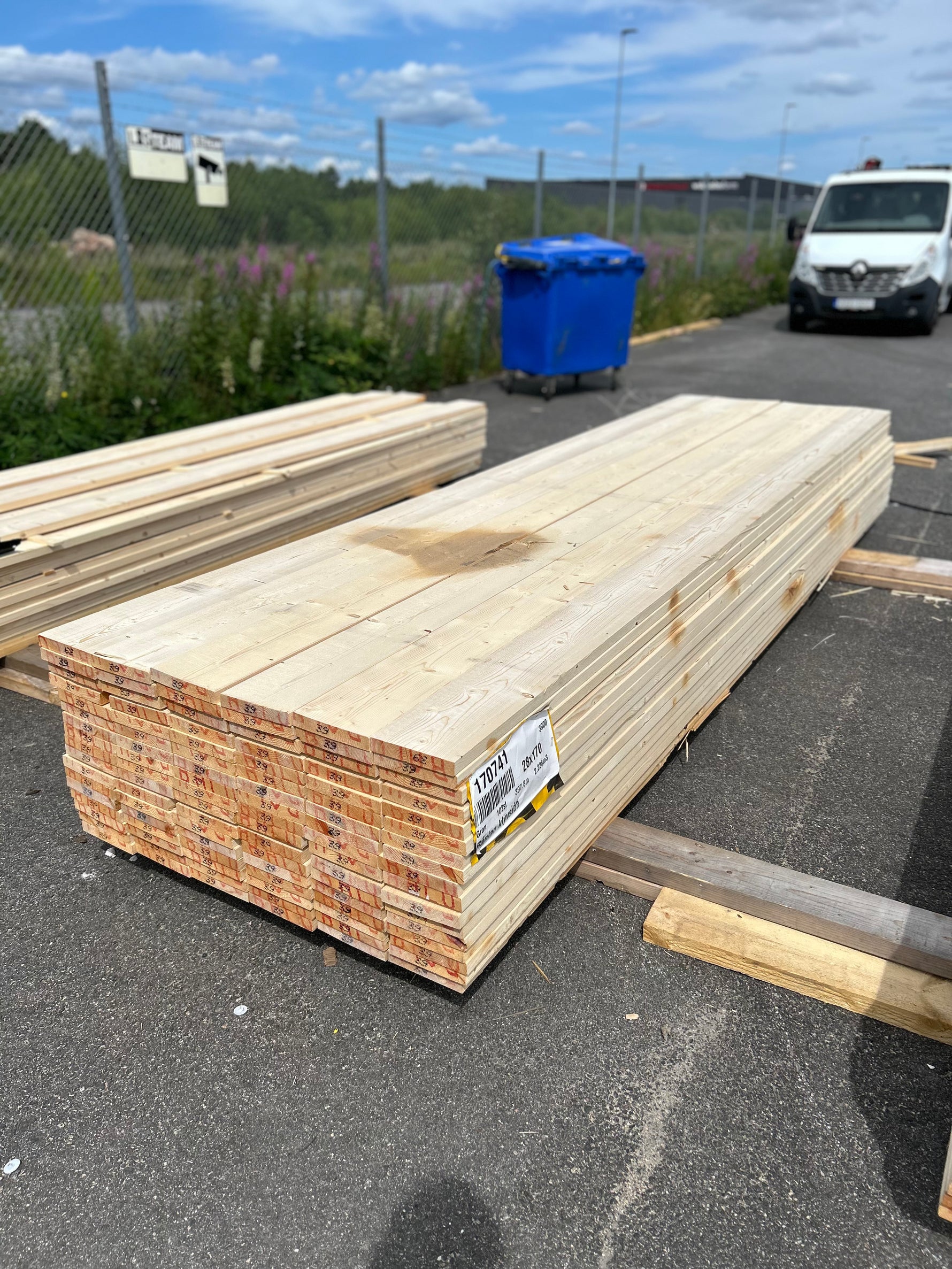 Paket Finsågade Brädor 28x170mm 3,90m 102st- Obehandlade