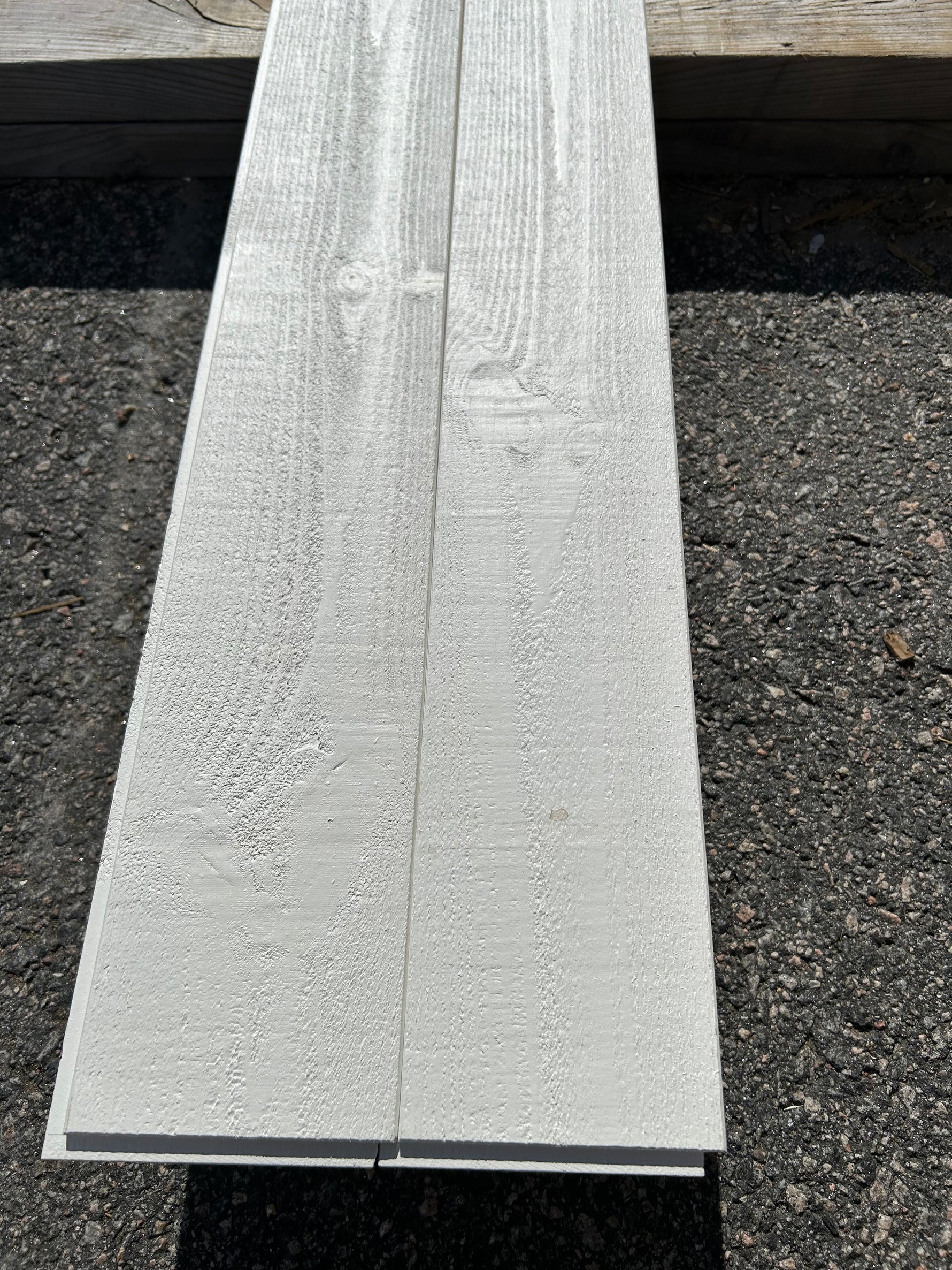 Parti Finsågad Slätspont 15x120mm 3,60m- 9 paket Furu Vit Grundmålad