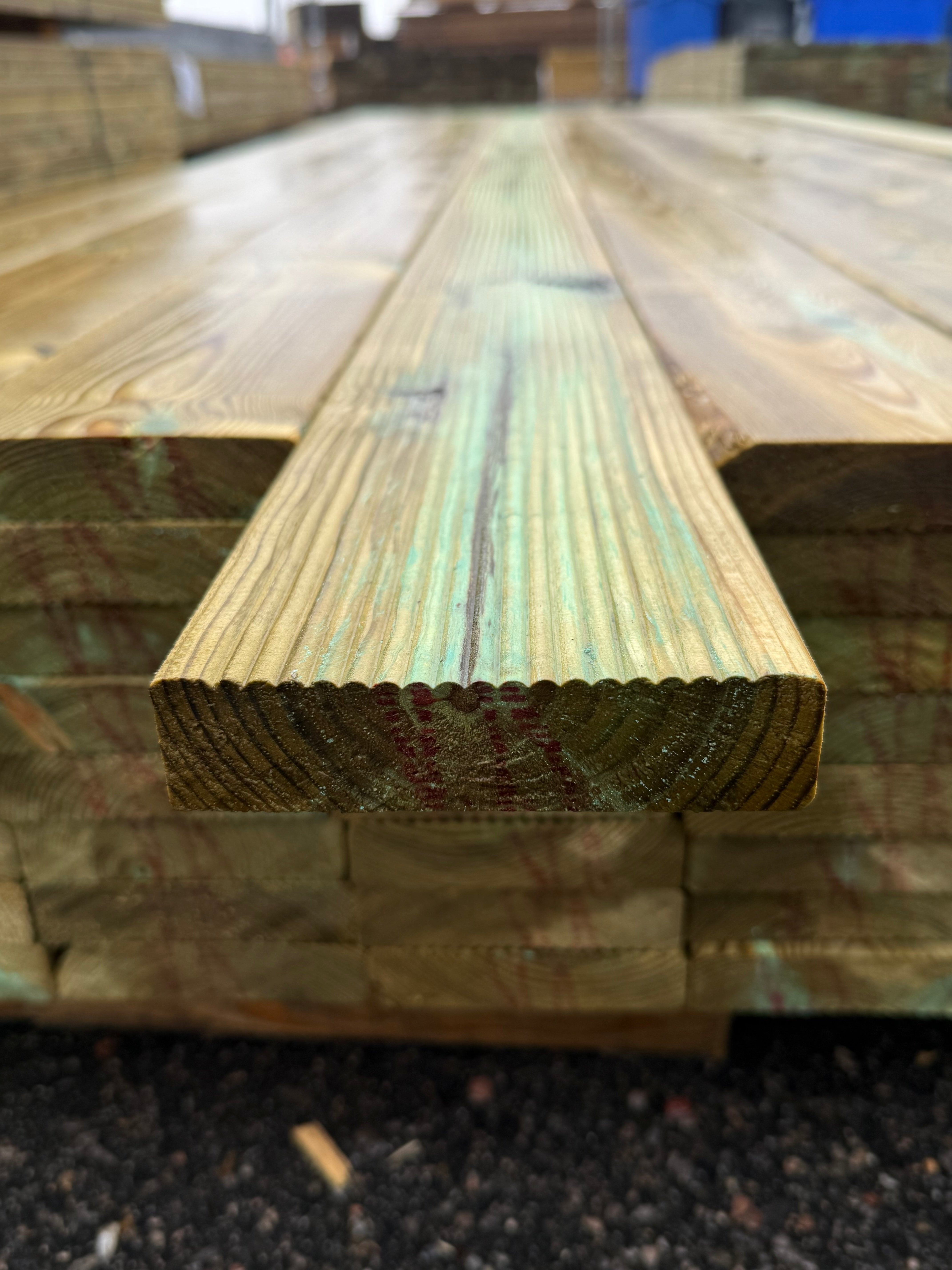 Paket Trall Rillad 28x120mm – 54 st 3.0m Tryckimpregnerad B-sort