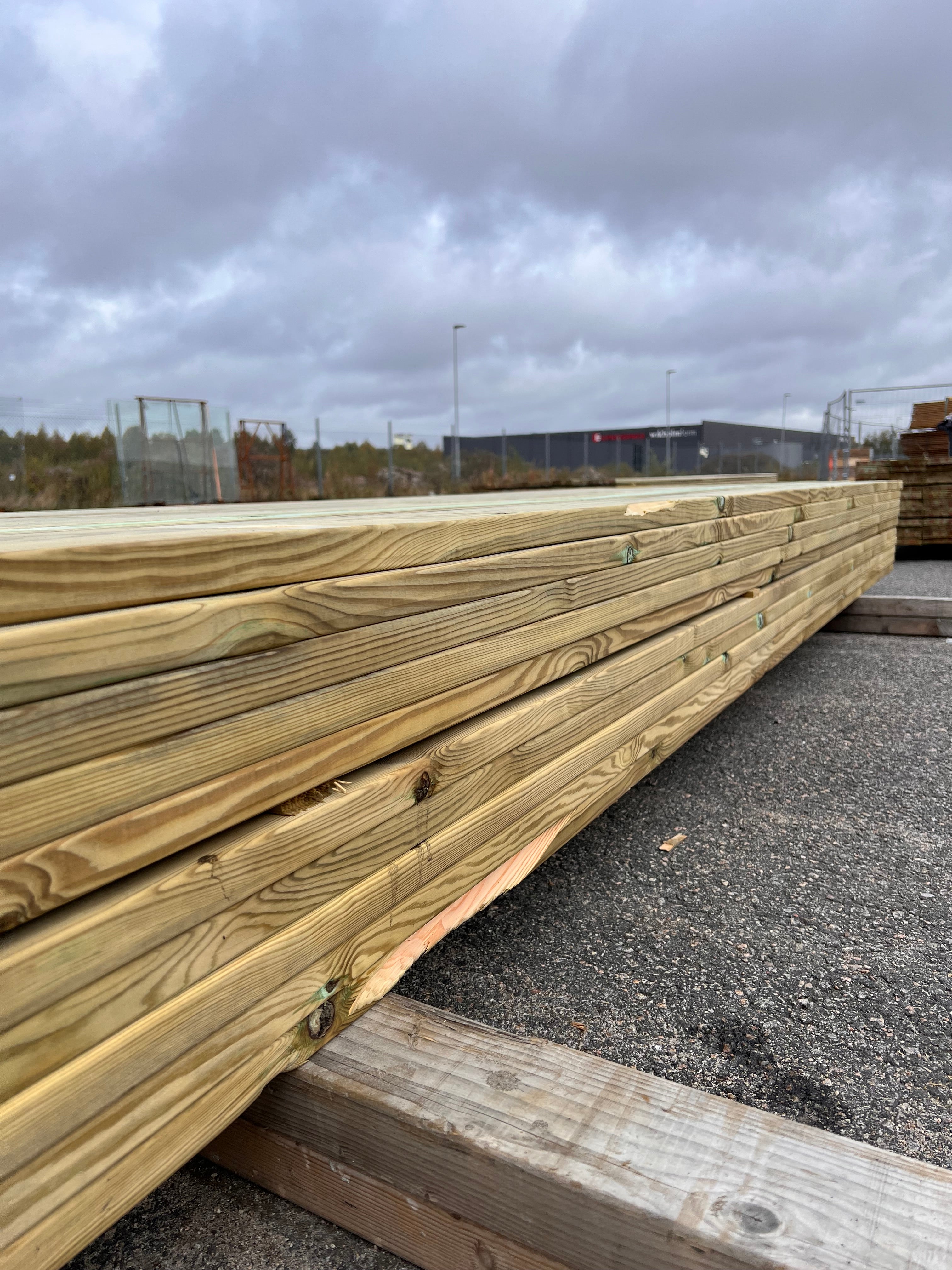 Paket Tryckimpregnerad Trall 27x145 Rillad 70st, 3.60m (B-Sortering)
