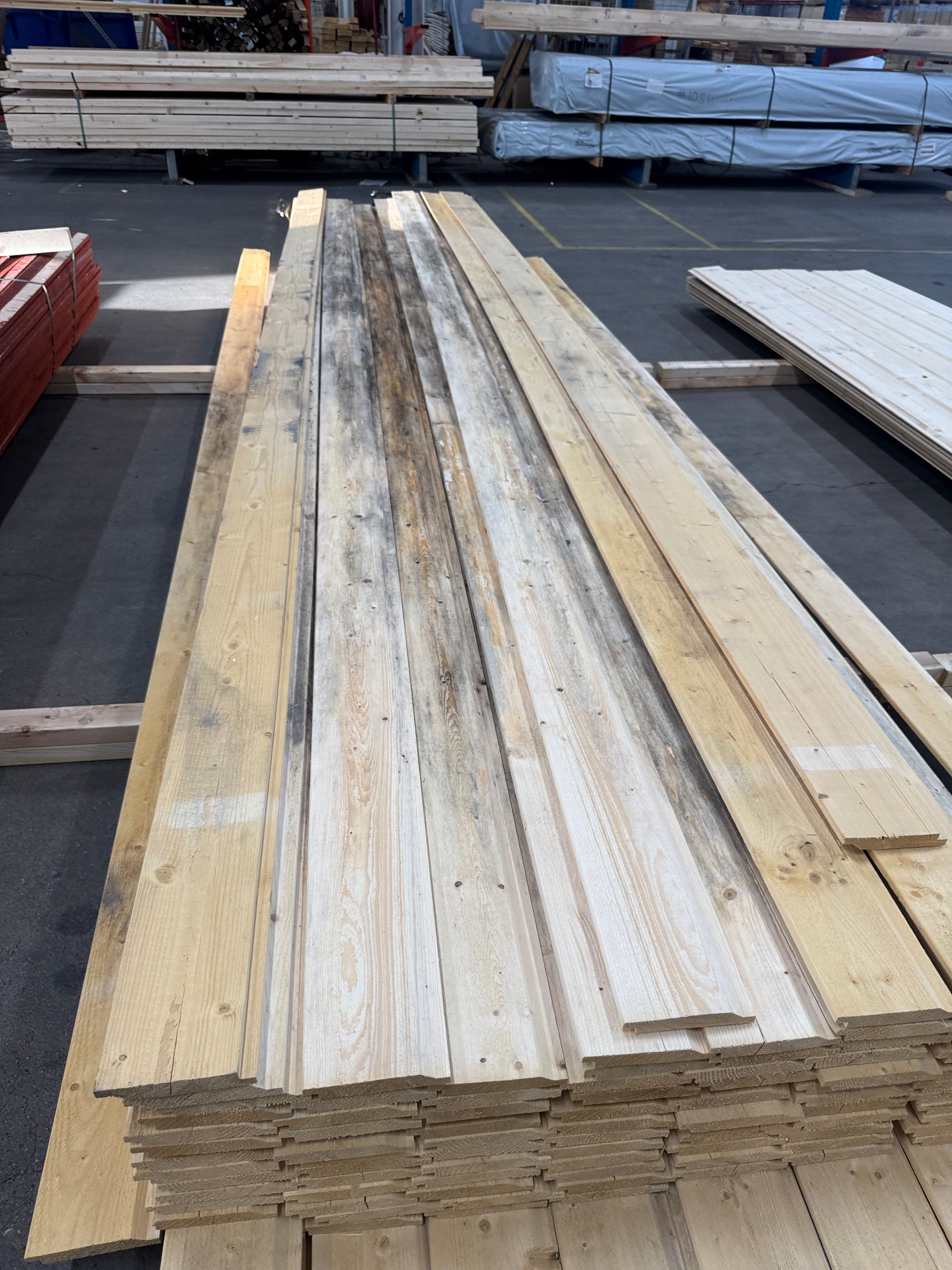 Paket Ytterpanel 22x145mm 4,80–5,40m – 110 st Vattenskadat