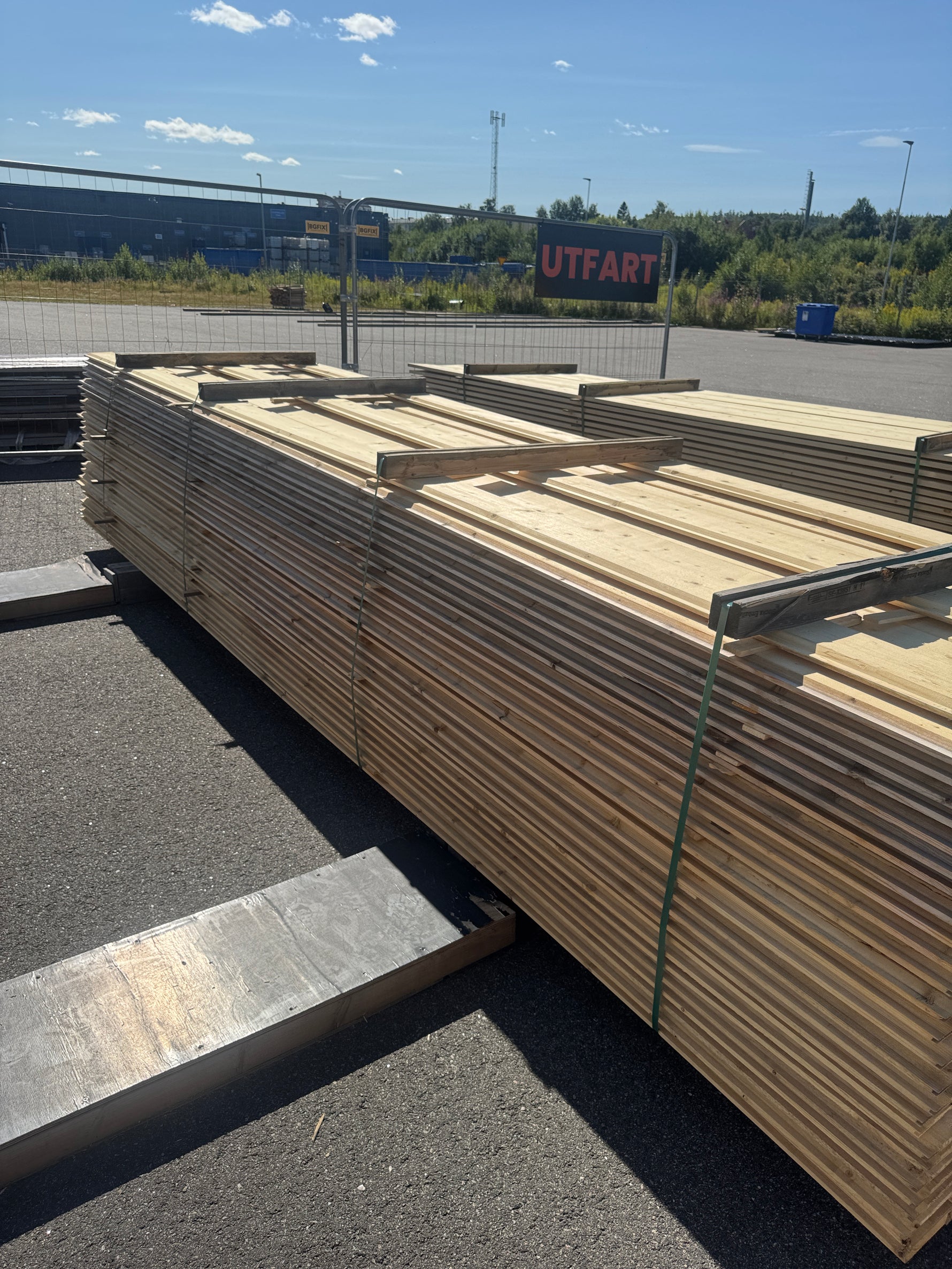 Paket Ytterpanel 22x145mm 4,80m 203st Obehandlad