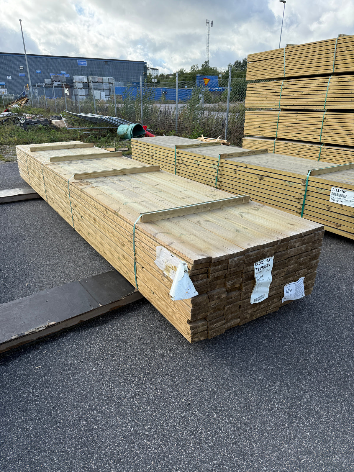 Paket Tryckimpregnerad Trall 28x120mm, 153st 5,10m (G4-2)