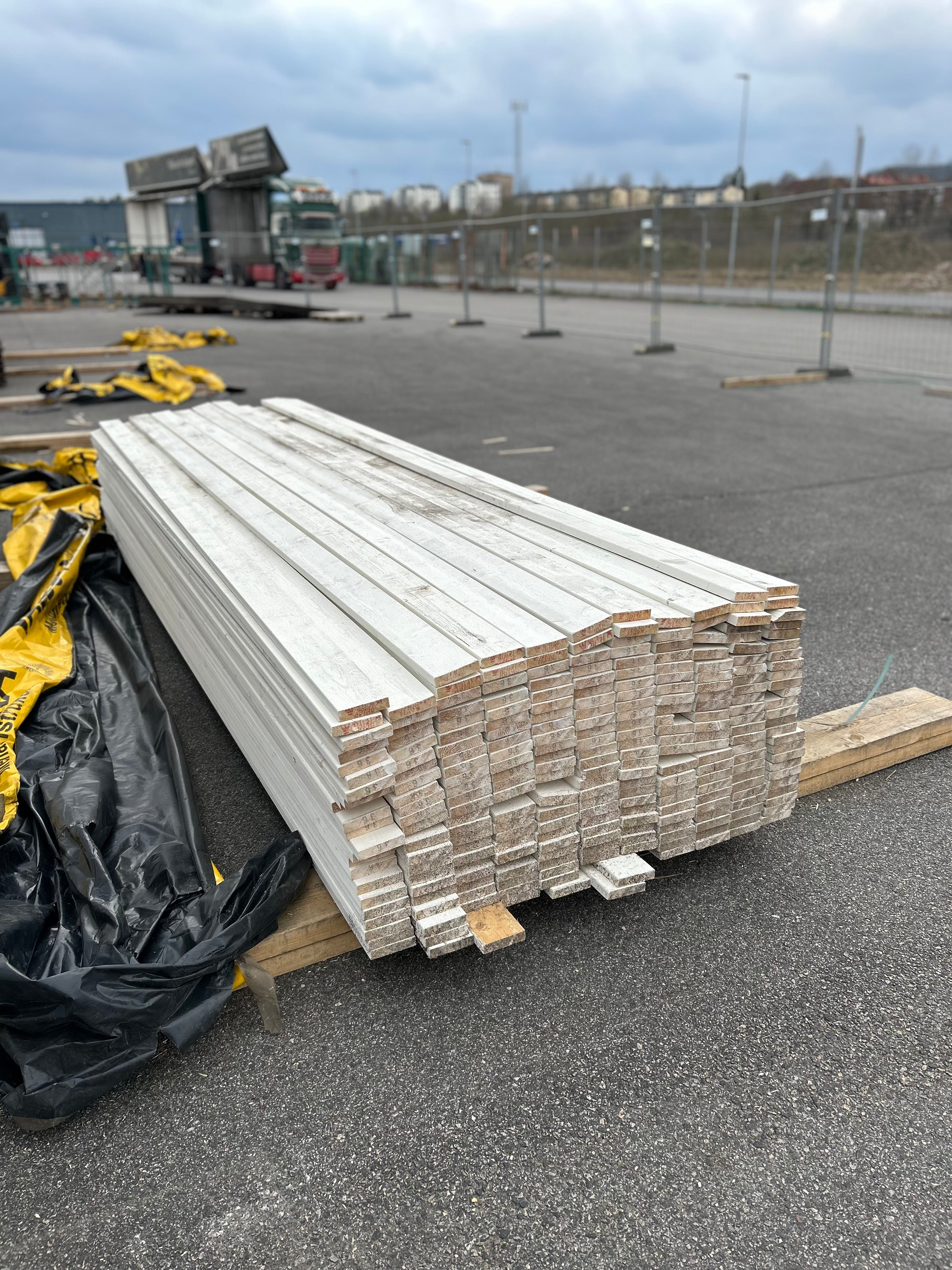 Paket Finsågade brädor 22x95mm 3.60m 253st
