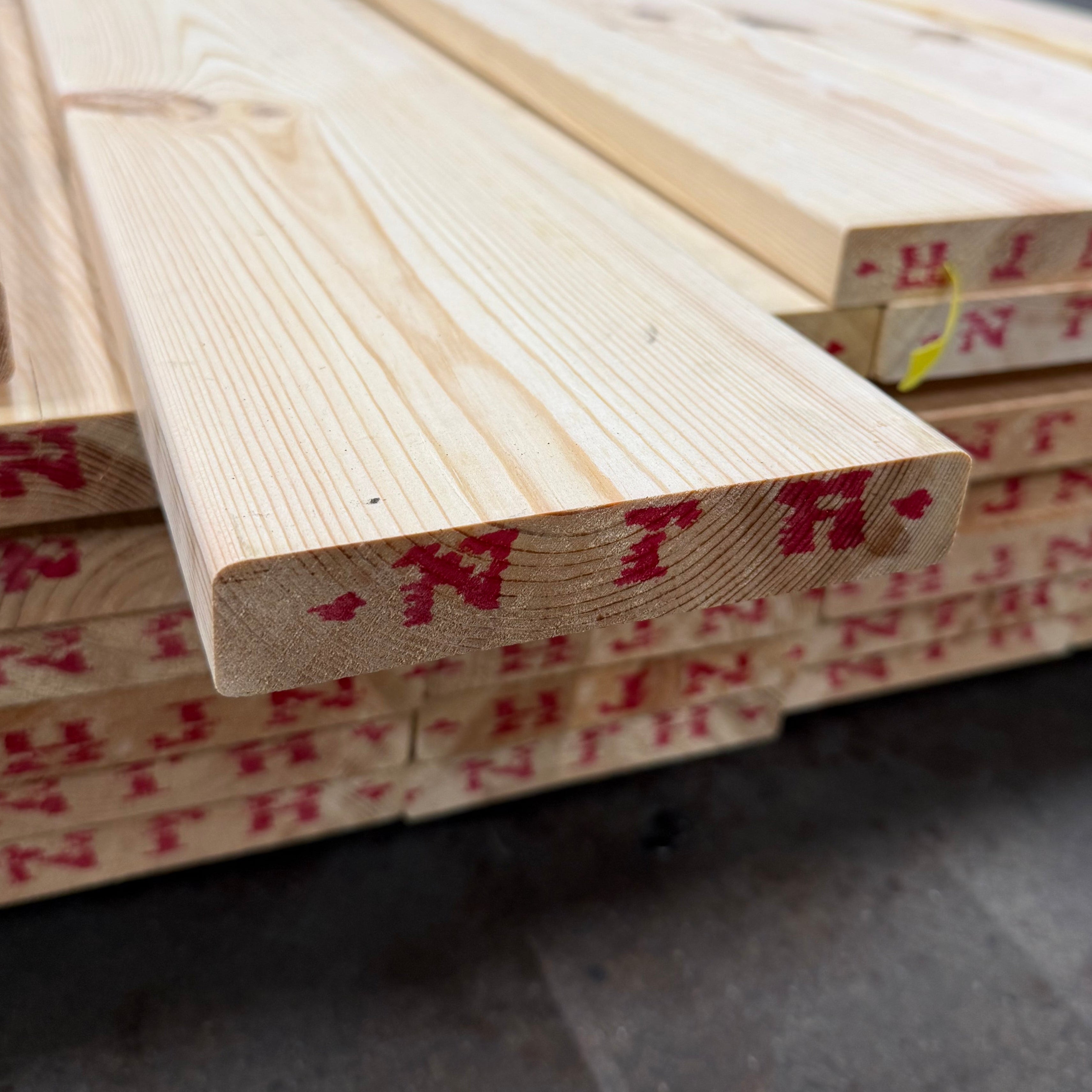 Paket Hyvlade Brädor 27x145mm 4.80m- 48st (Furu) B- sortering