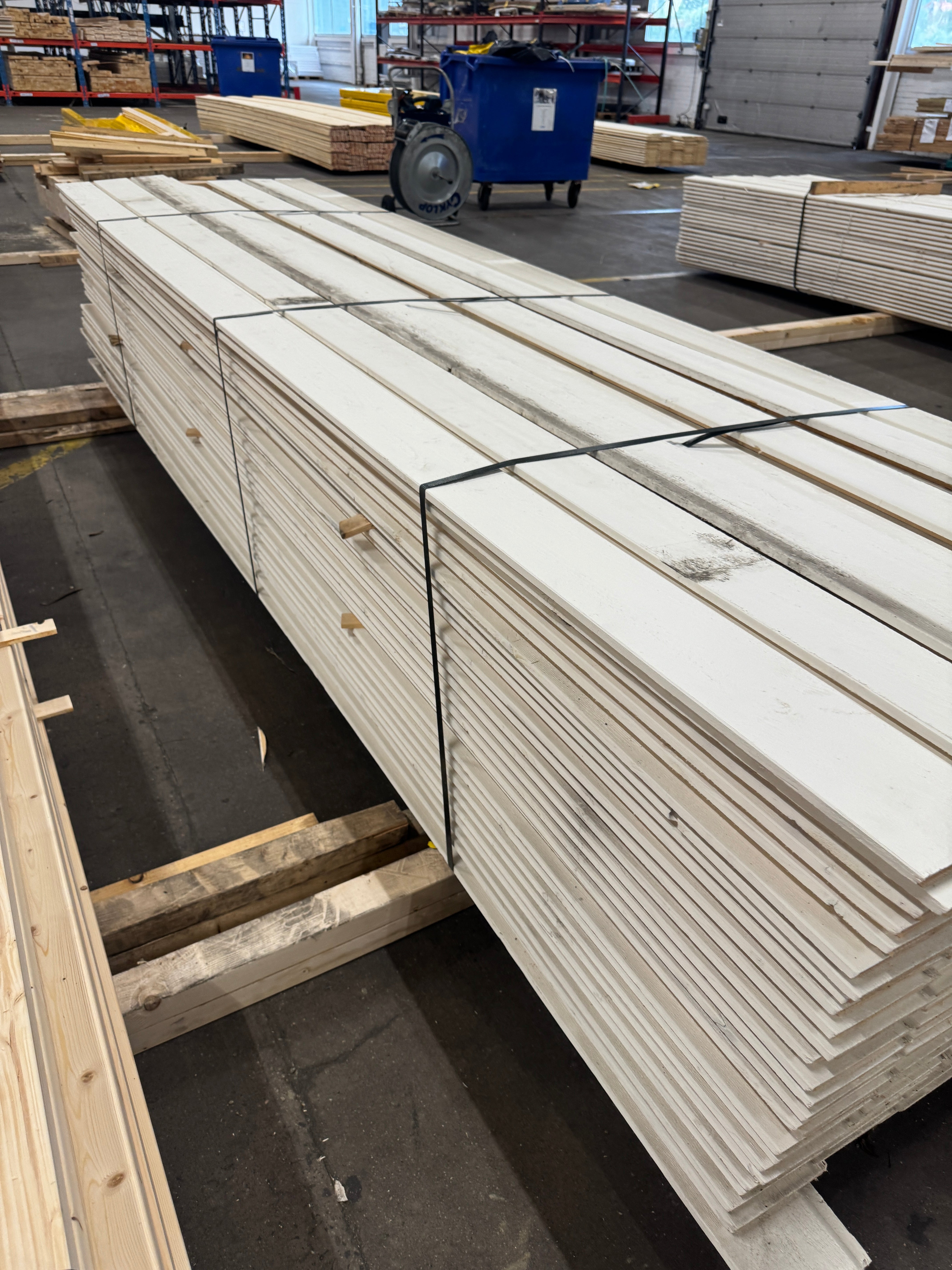 Paket Ytterpanel Enkelfas Halvspont Ändspont 22x145mm – 184 st